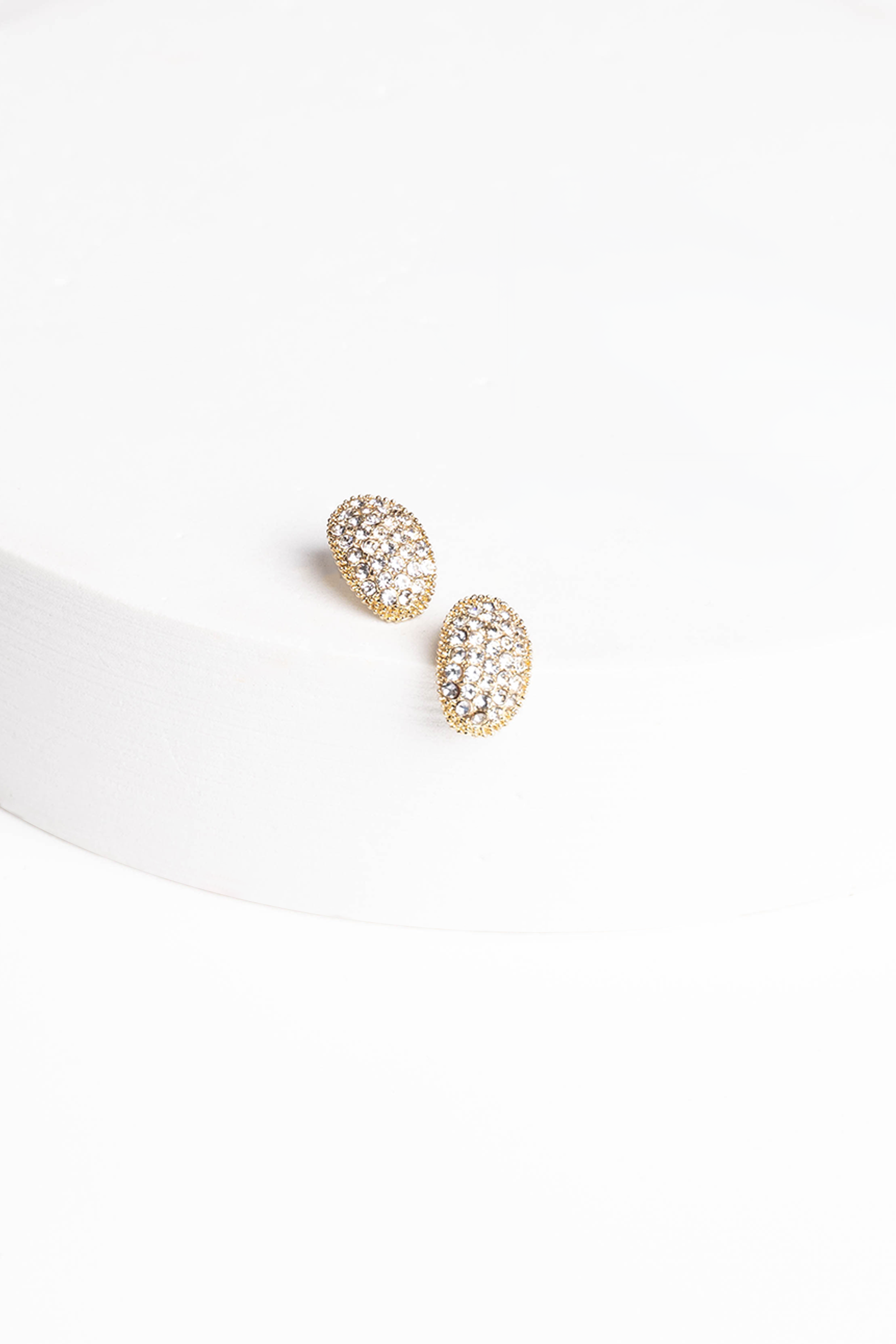 Maya Oval Studded Earrings