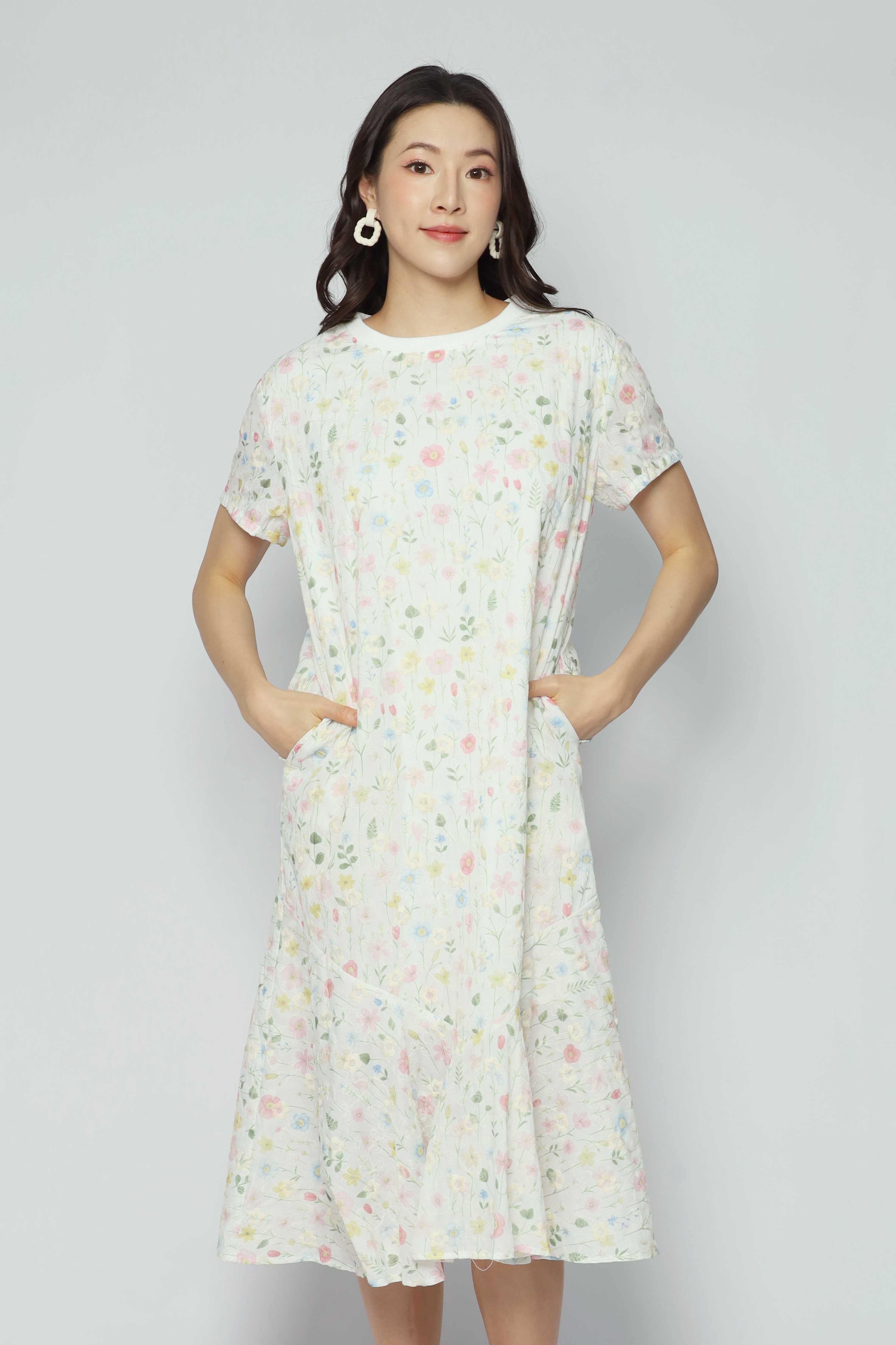 Gisele Dress in Lace Jardin