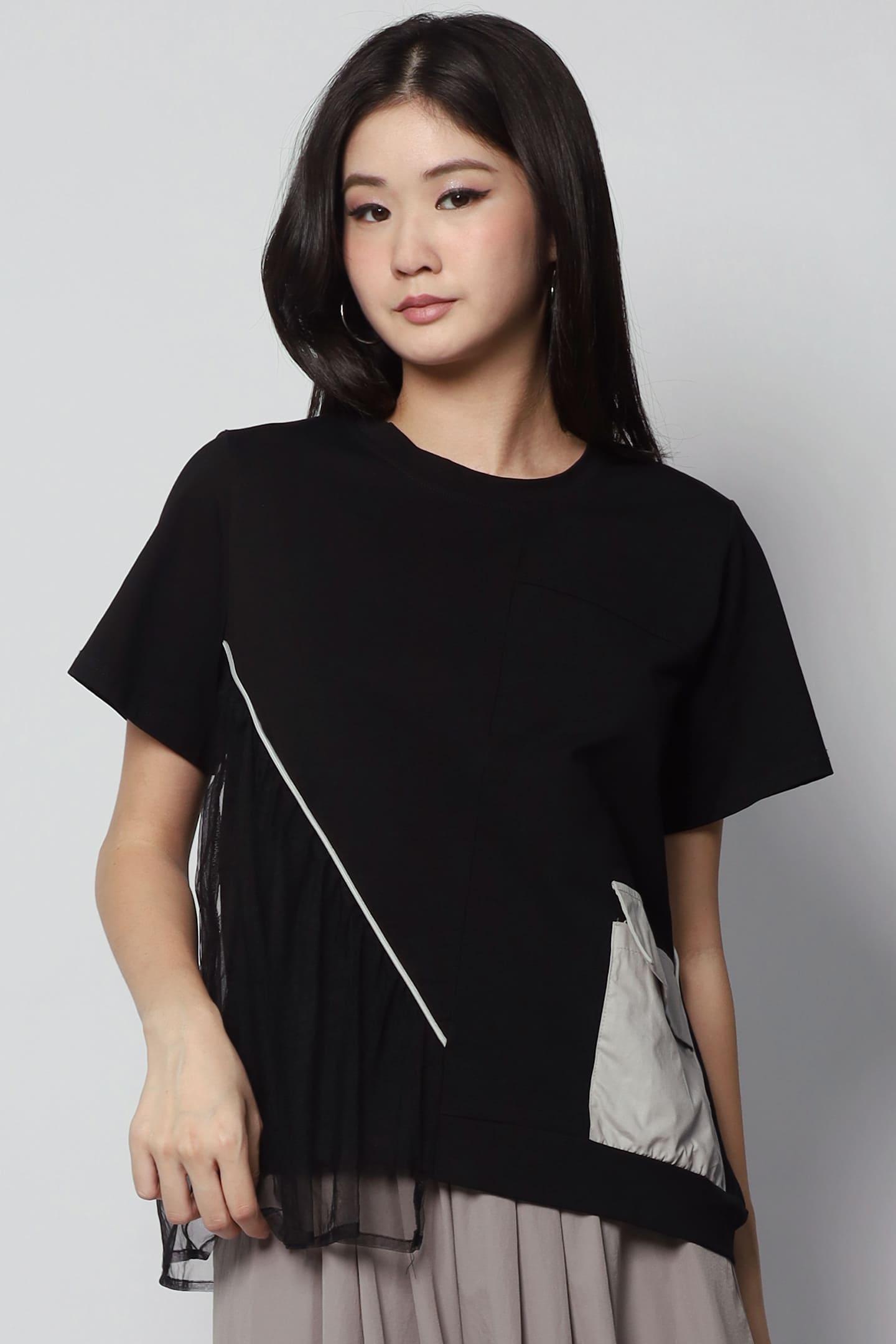 Backorders Handie Pocket Top in Black