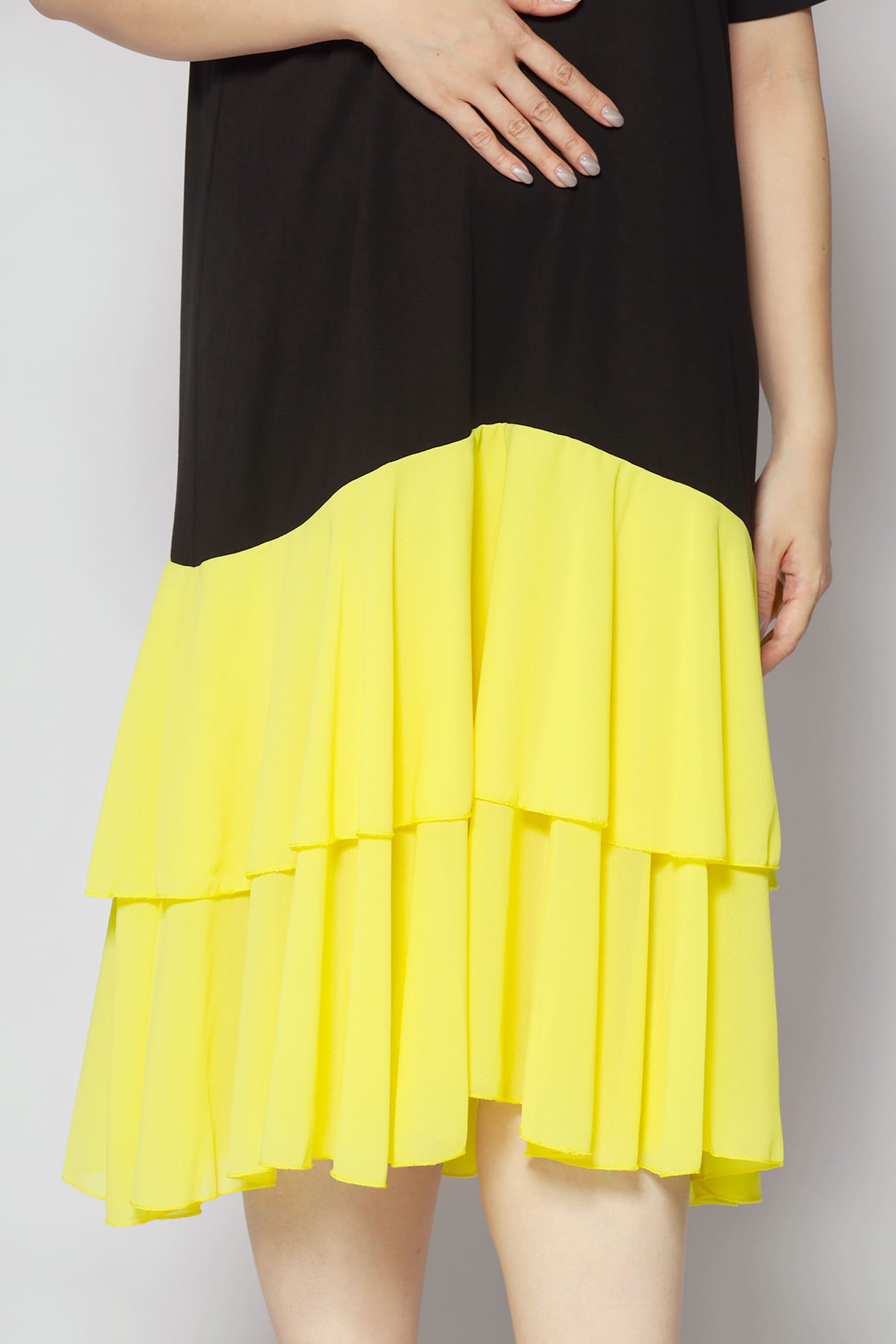 Harni Frill Dress in Yellow