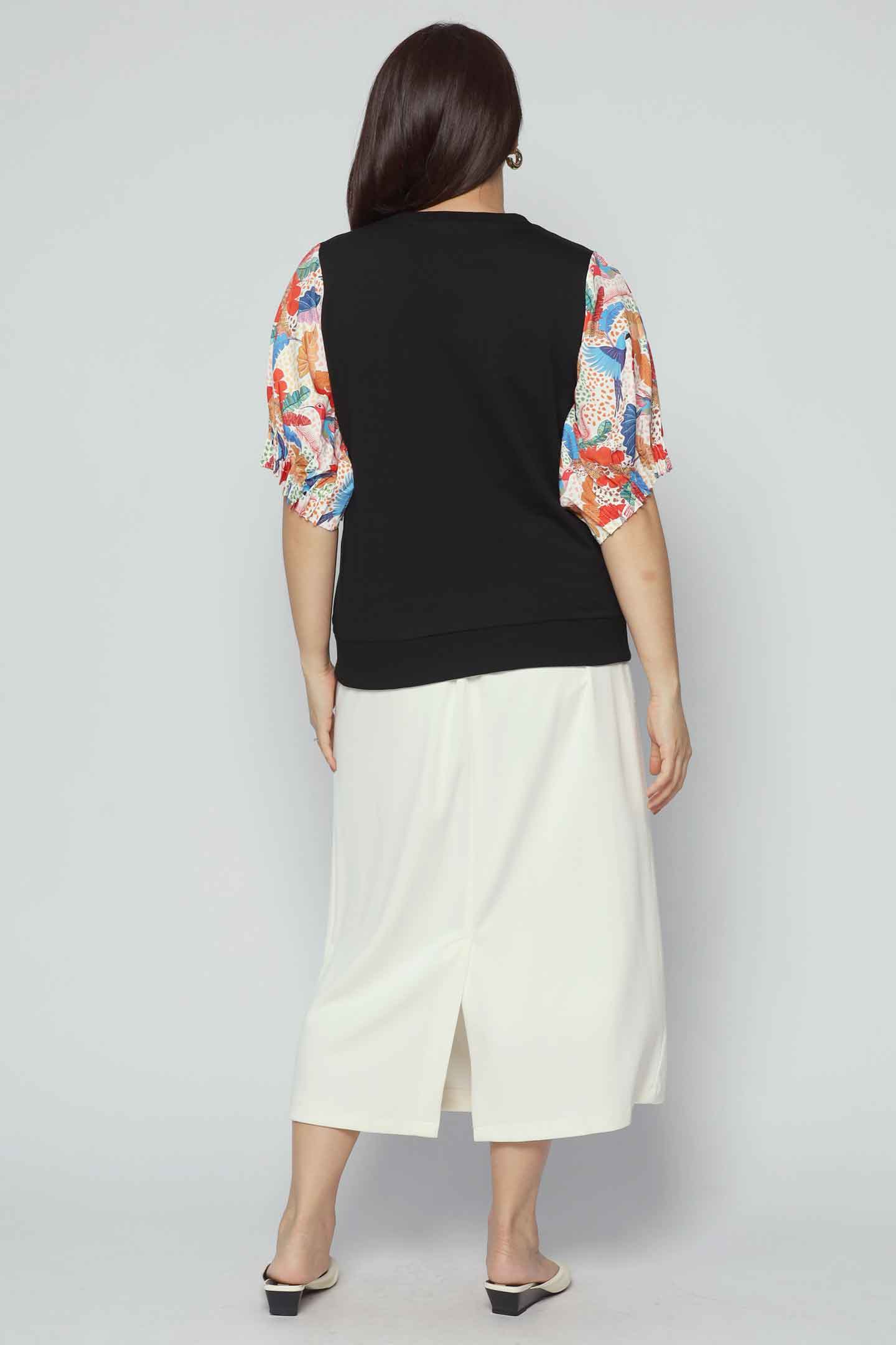 Helena Top in Parrot Parade