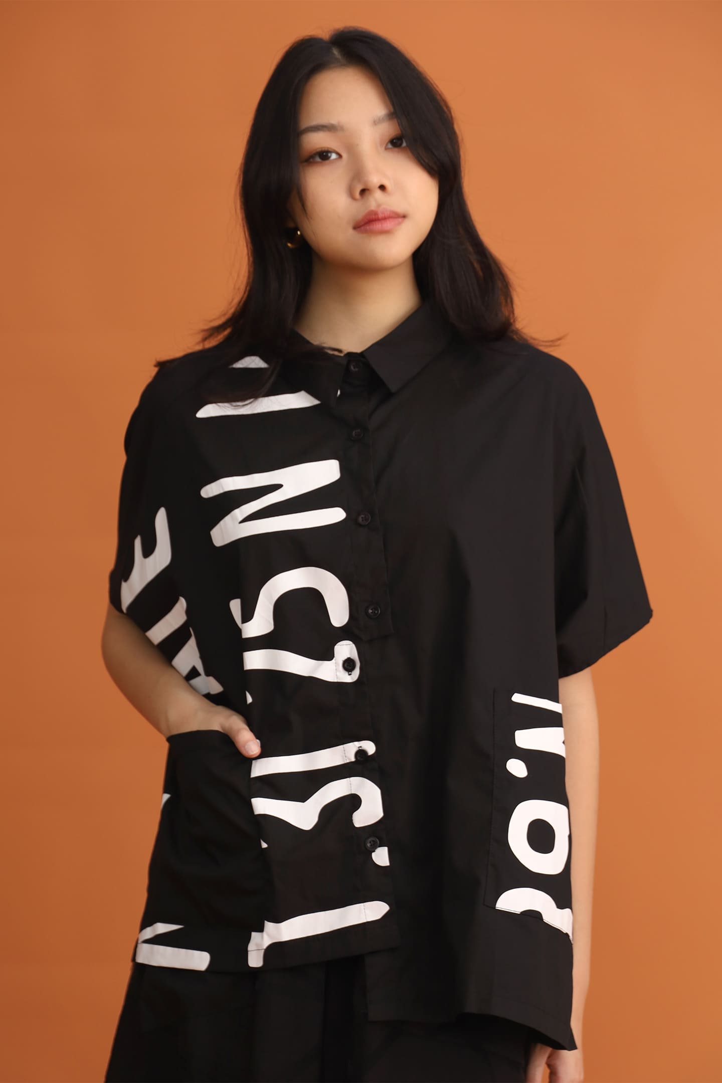 CHOSEN: Souza Slogan Shirt in Black