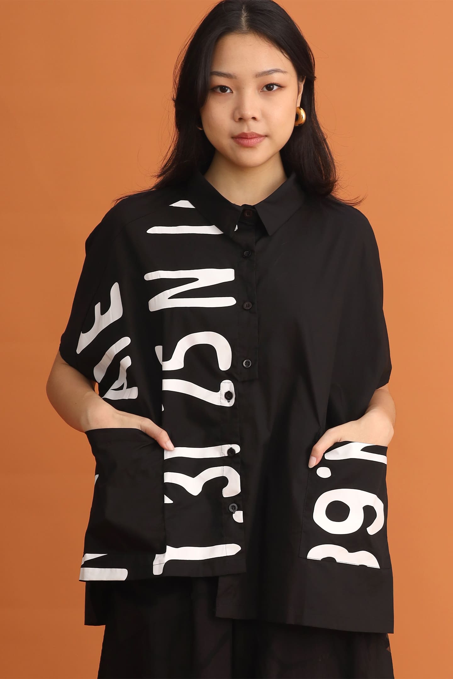 CHOSEN: Souza Slogan Shirt in Black