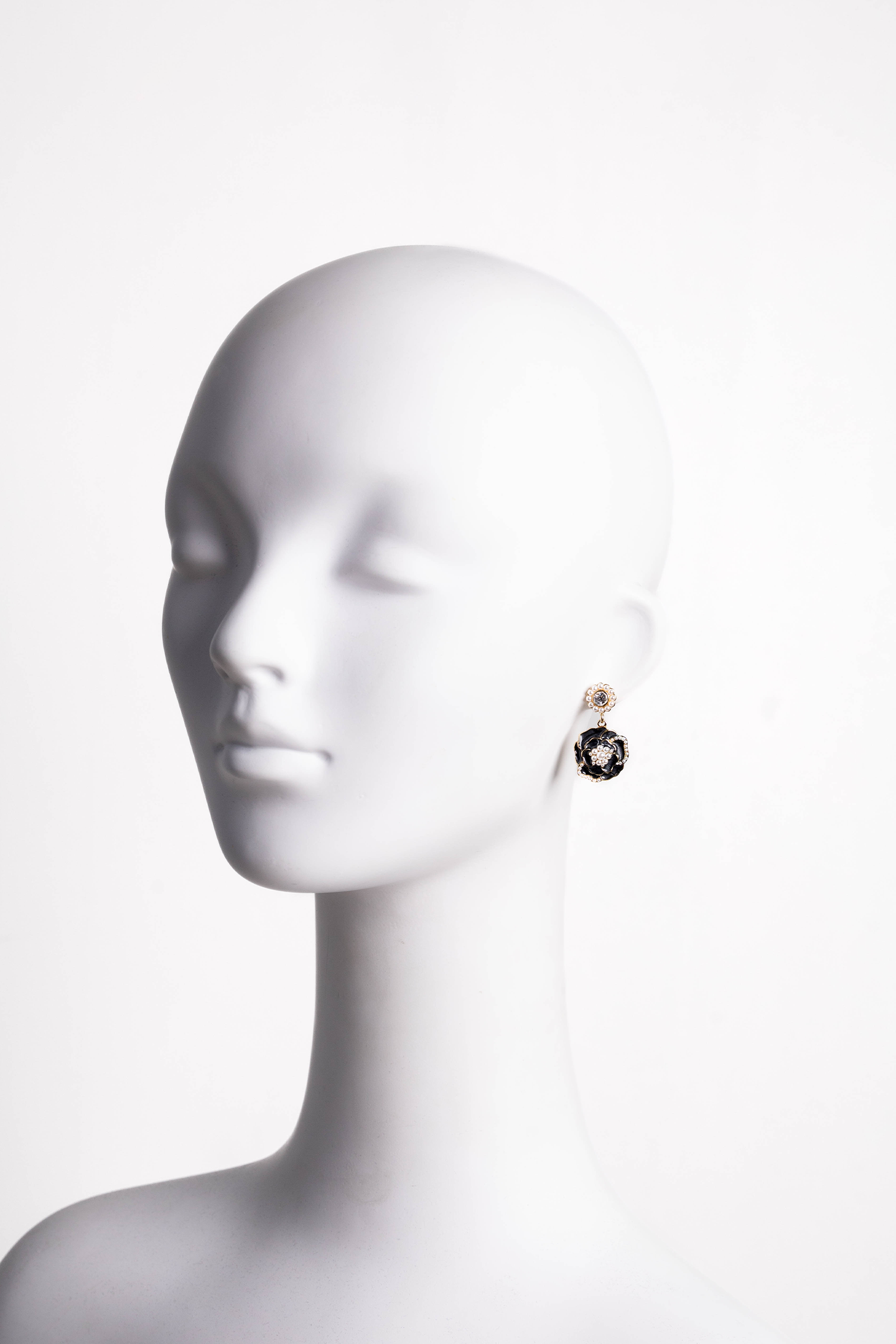 Olga Pearl Rose Earrings