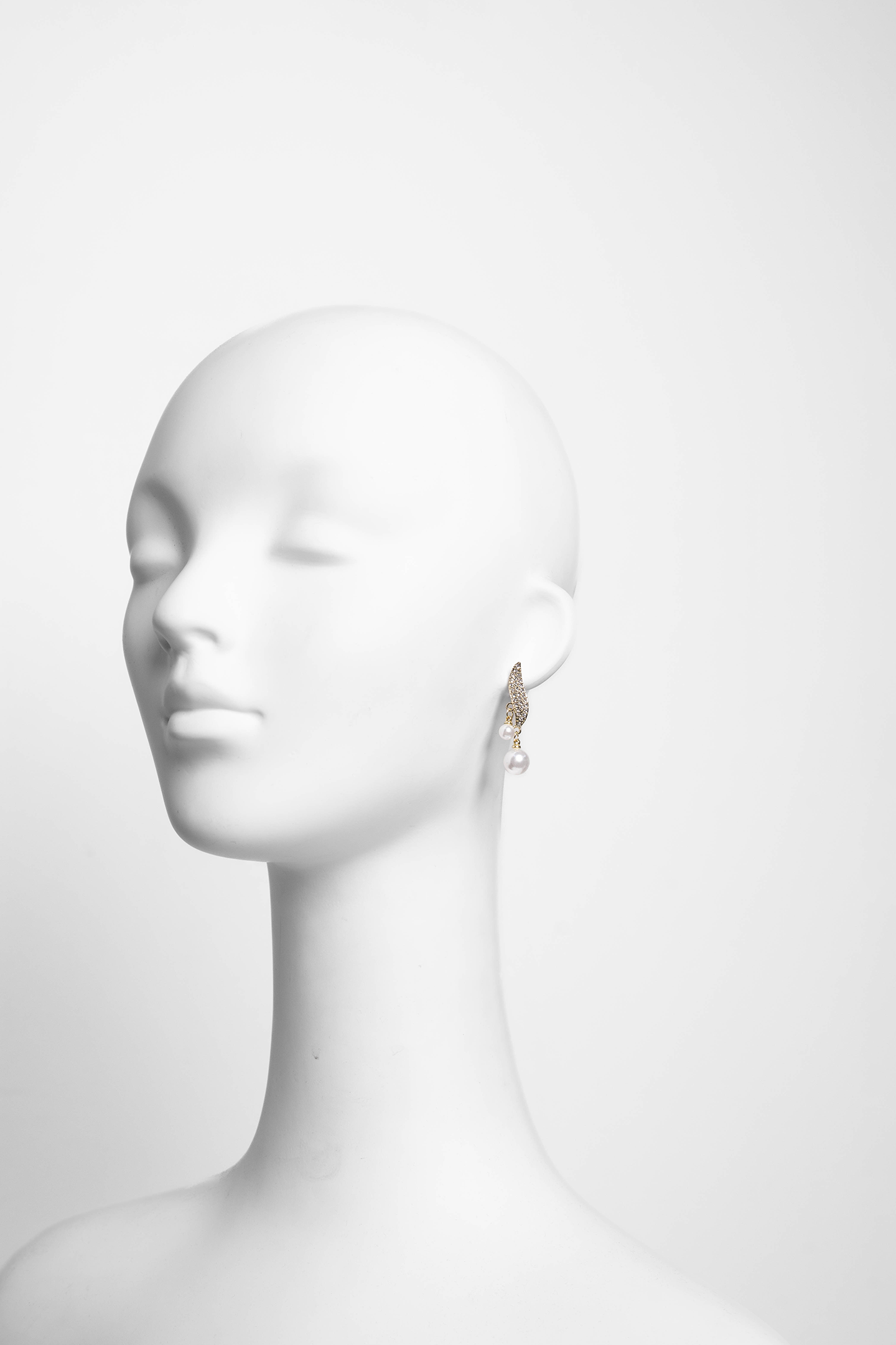 Gideon Leaf Drop Leaves Earrings