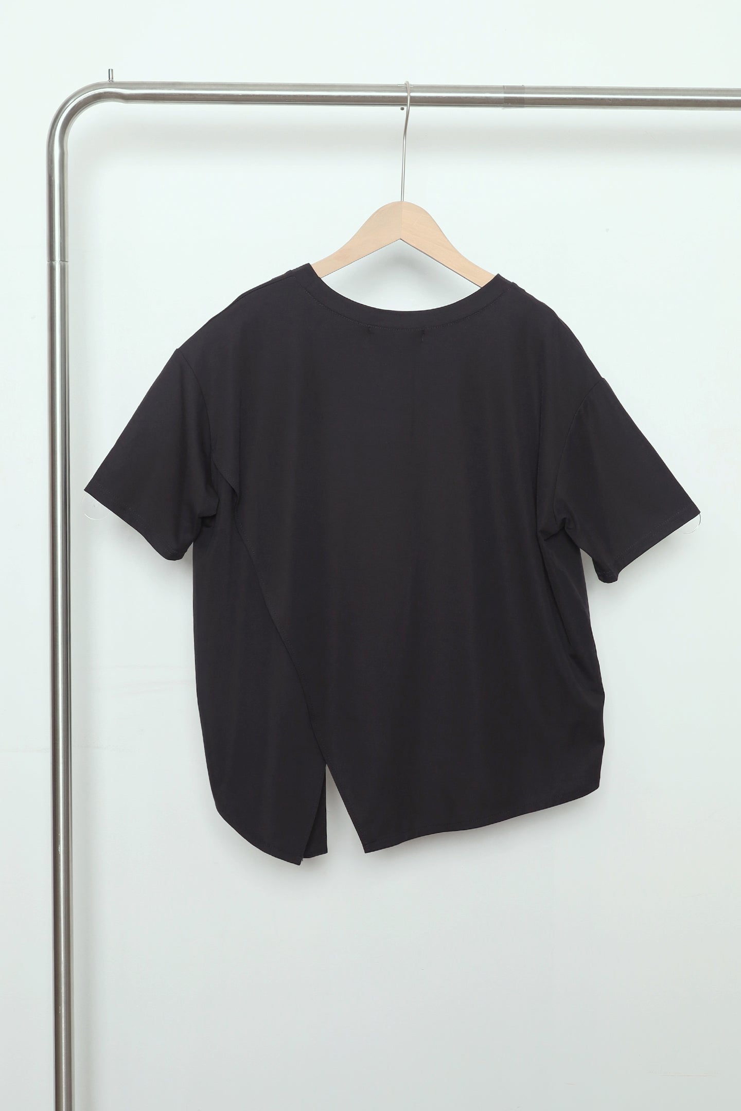 Easy By TE - Joraine Pocket Top in Black