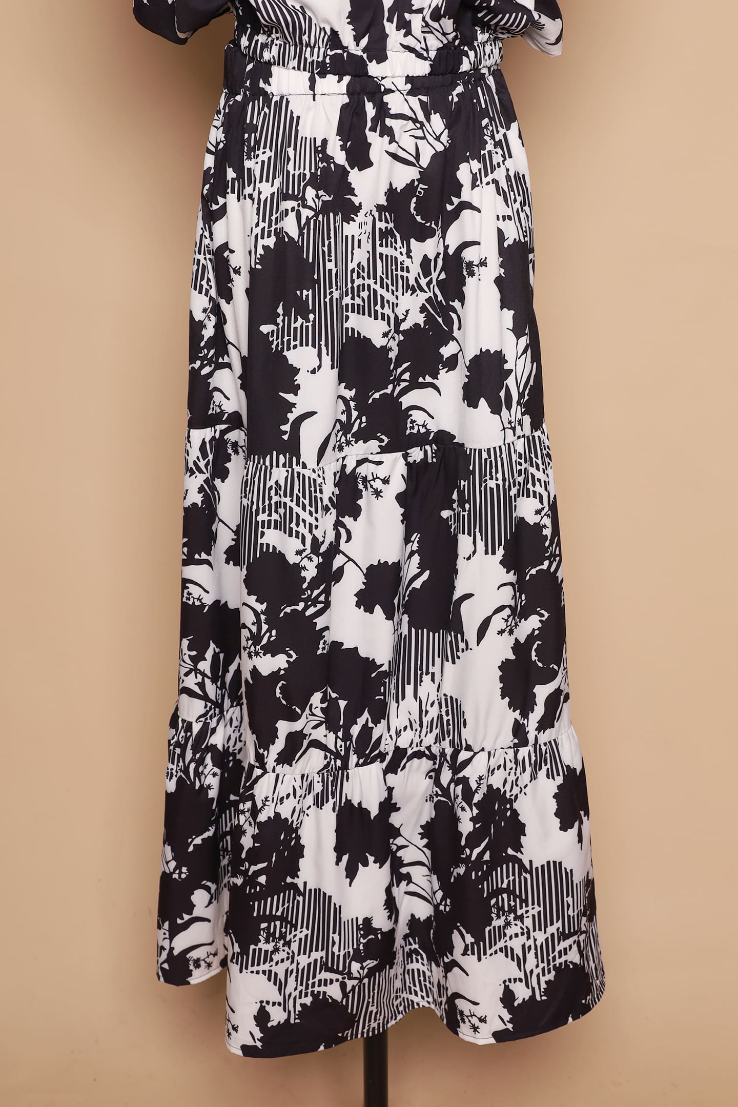 PO - Jolin 2 in 1 Skirt Set in Floral Noir