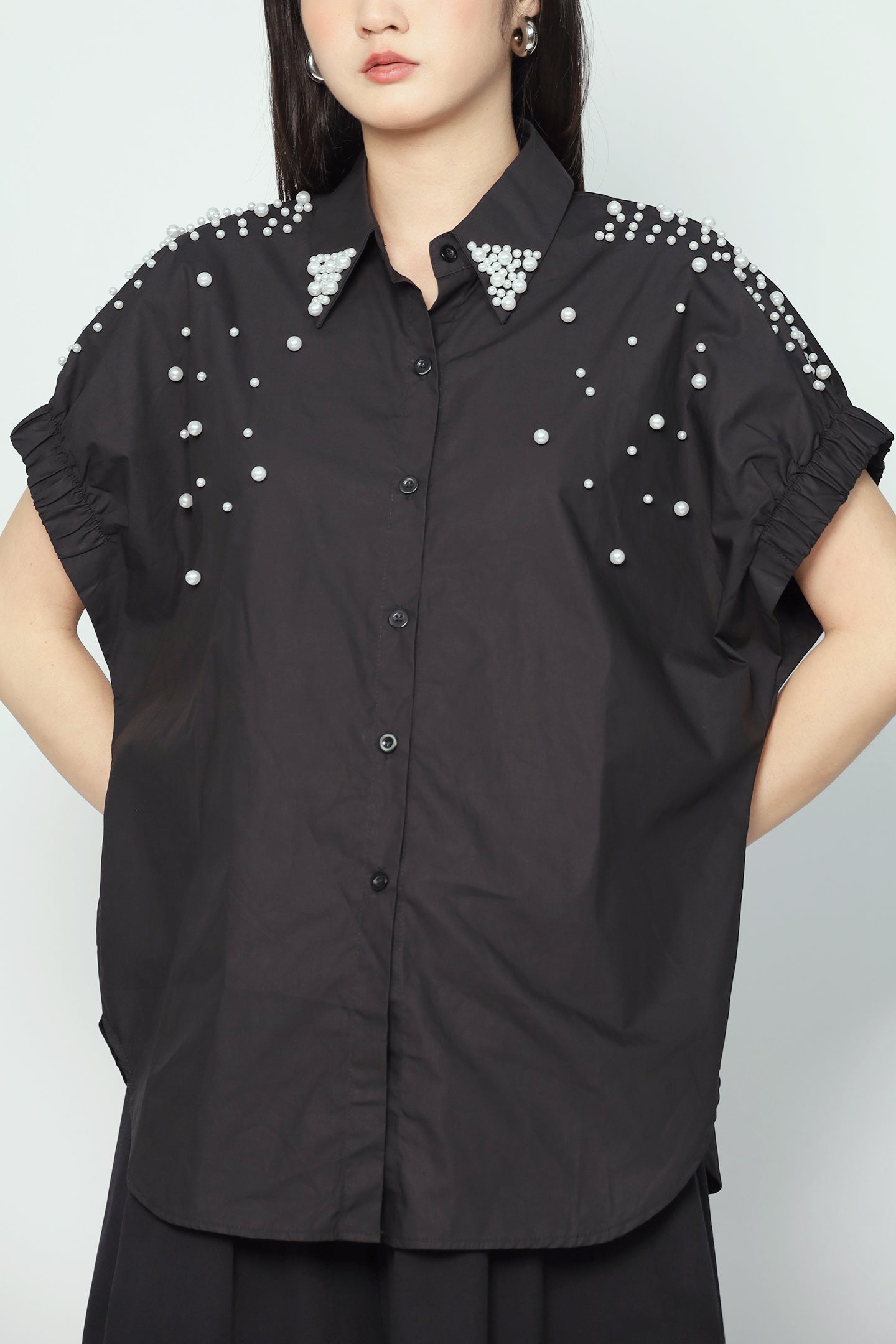 Ling Pearl Top in Black