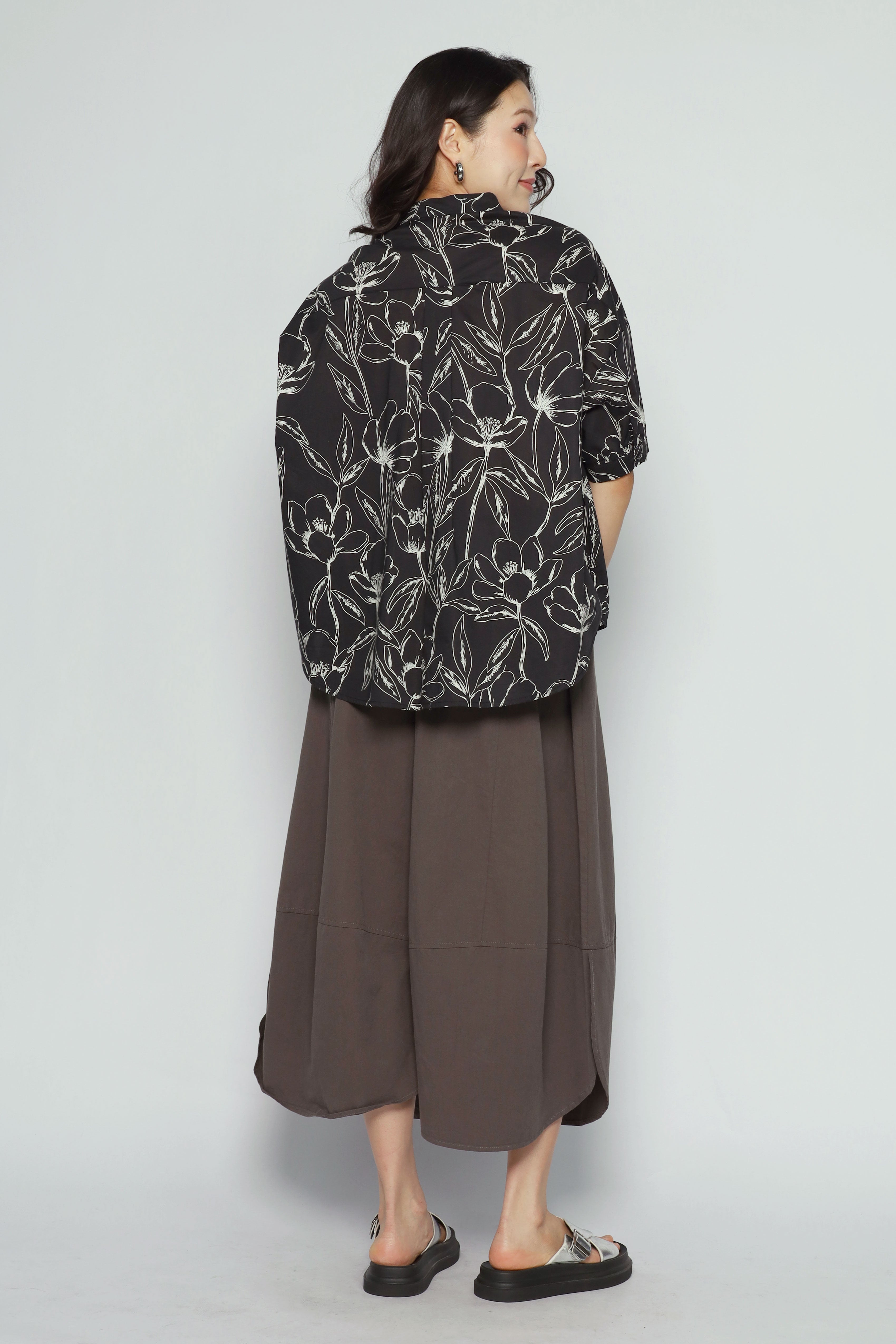 Liam Top in Subtle Floral