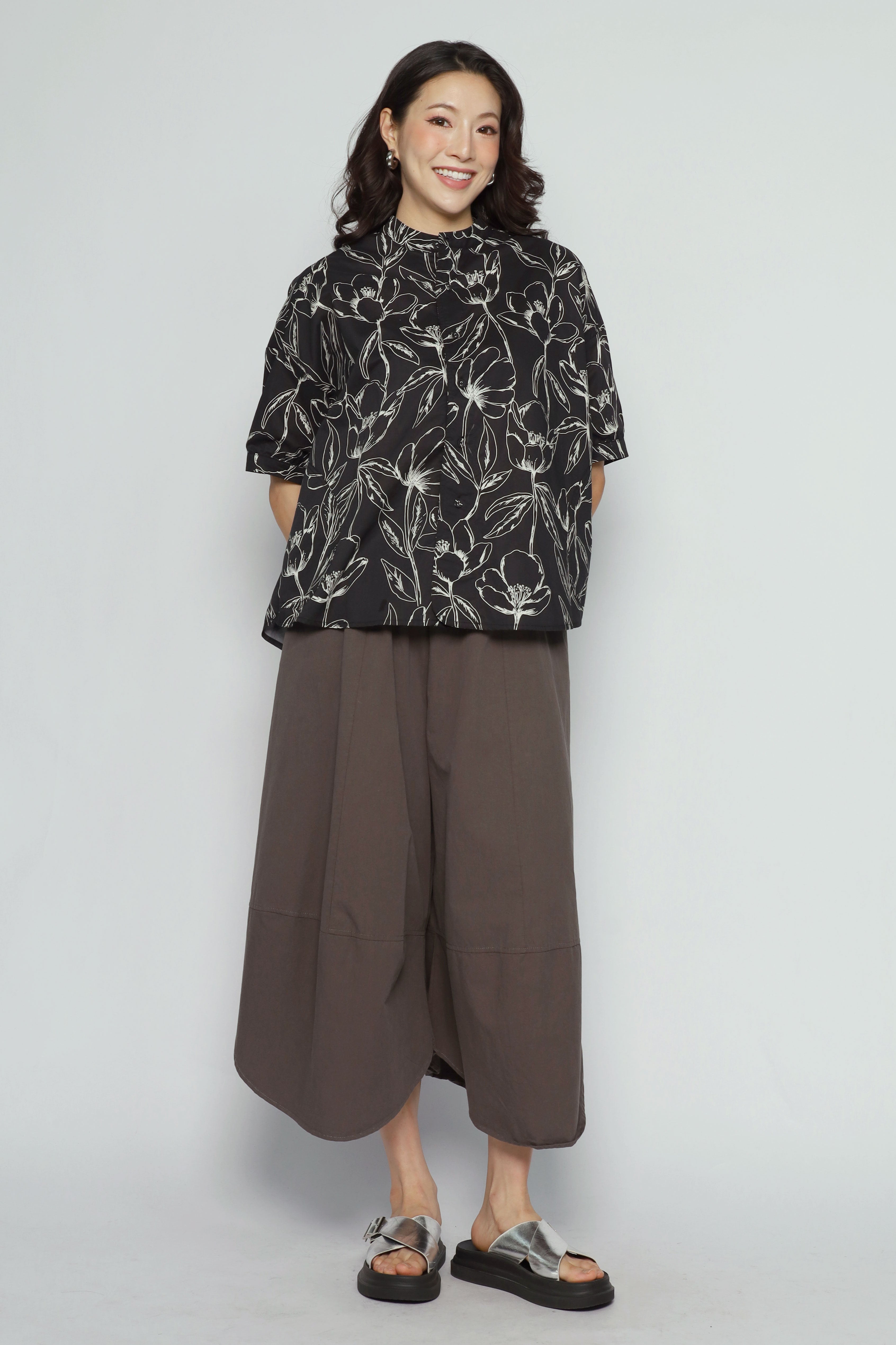 Liam Top in Subtle Floral