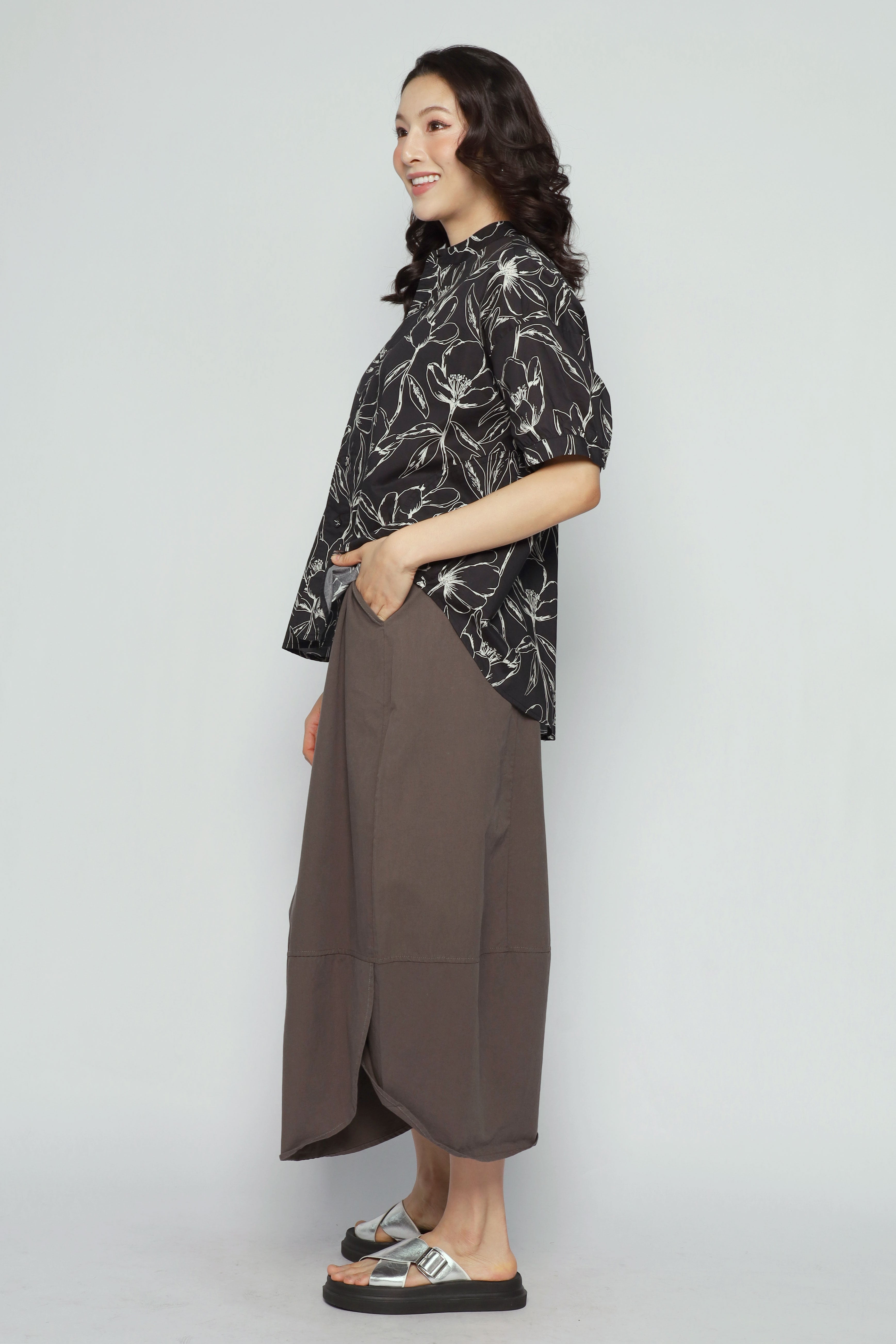 Liam Top in Subtle Floral