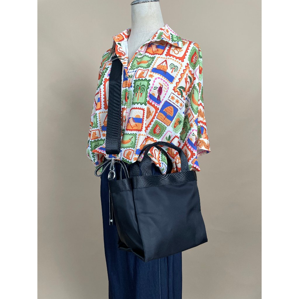 [SALE] Lins Tote Bag in Black