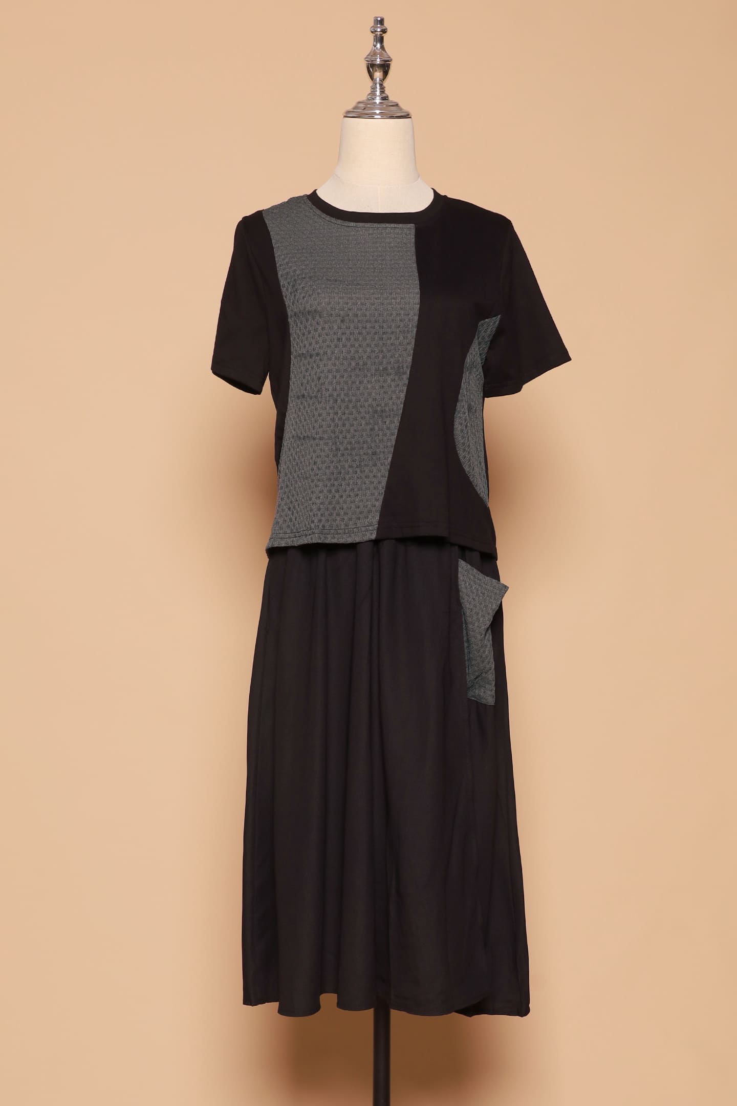 PO - Liyen Dress in Grey Black