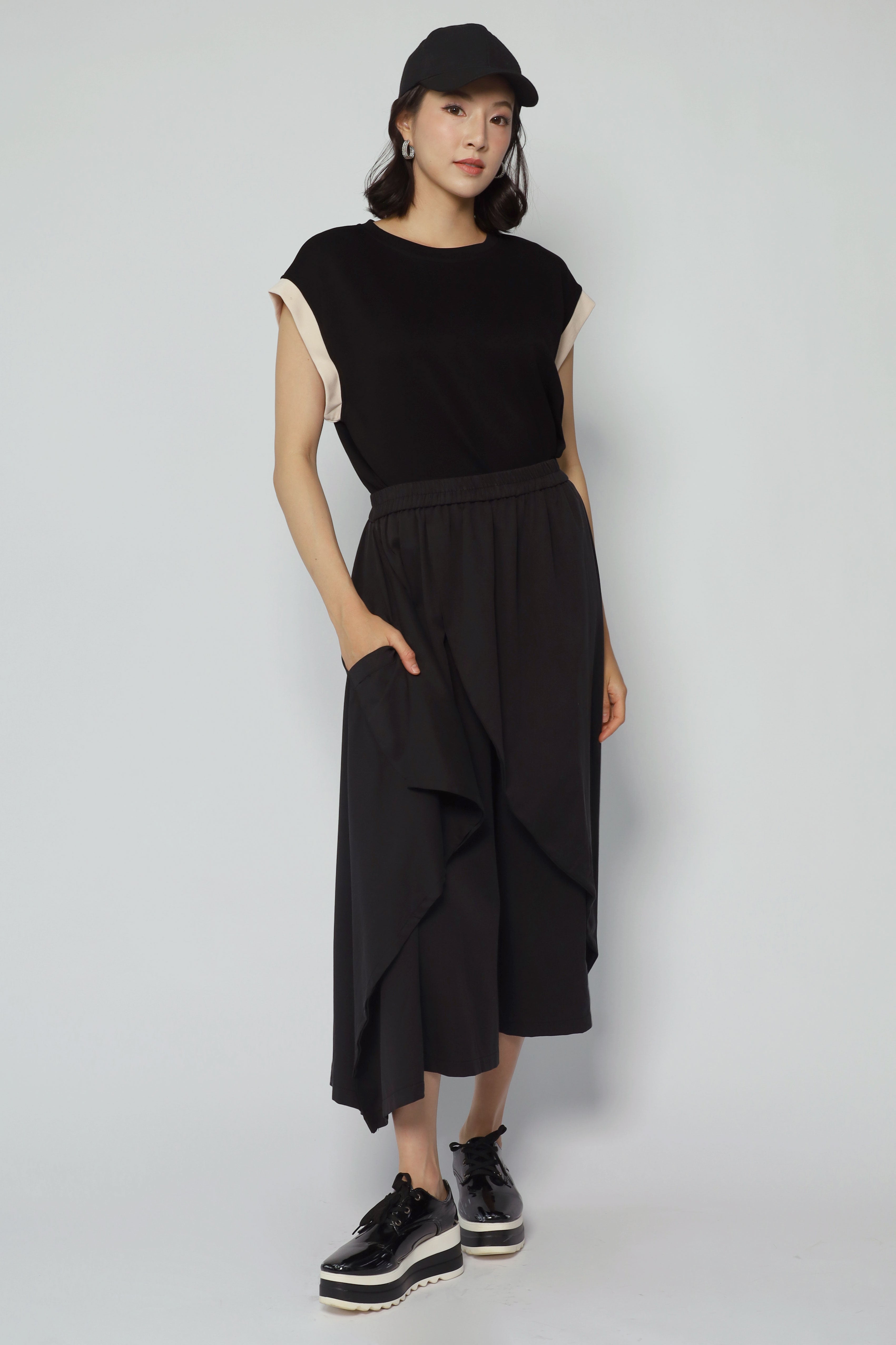 Lizz Pants in Black