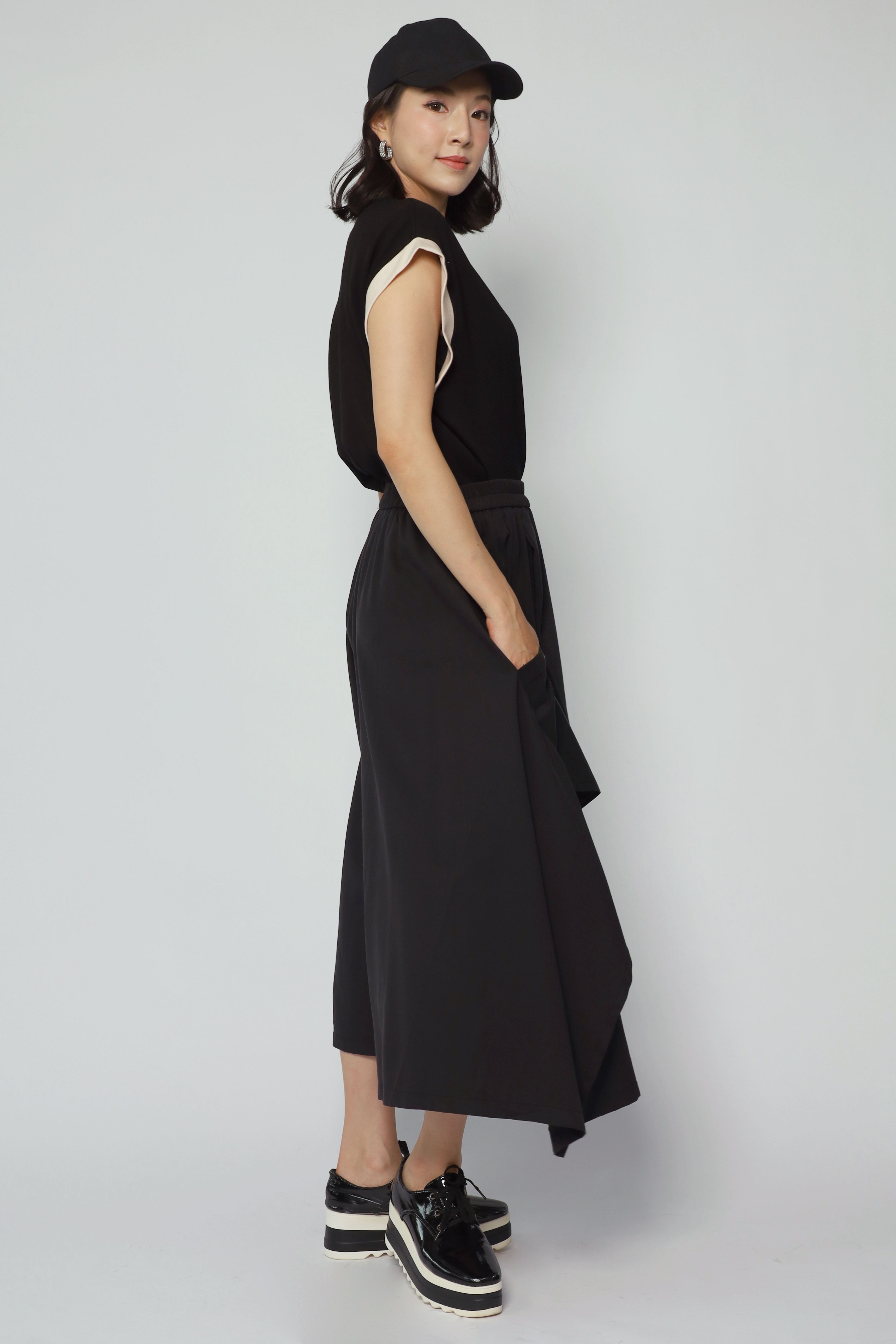 Lizz Pants in Black
