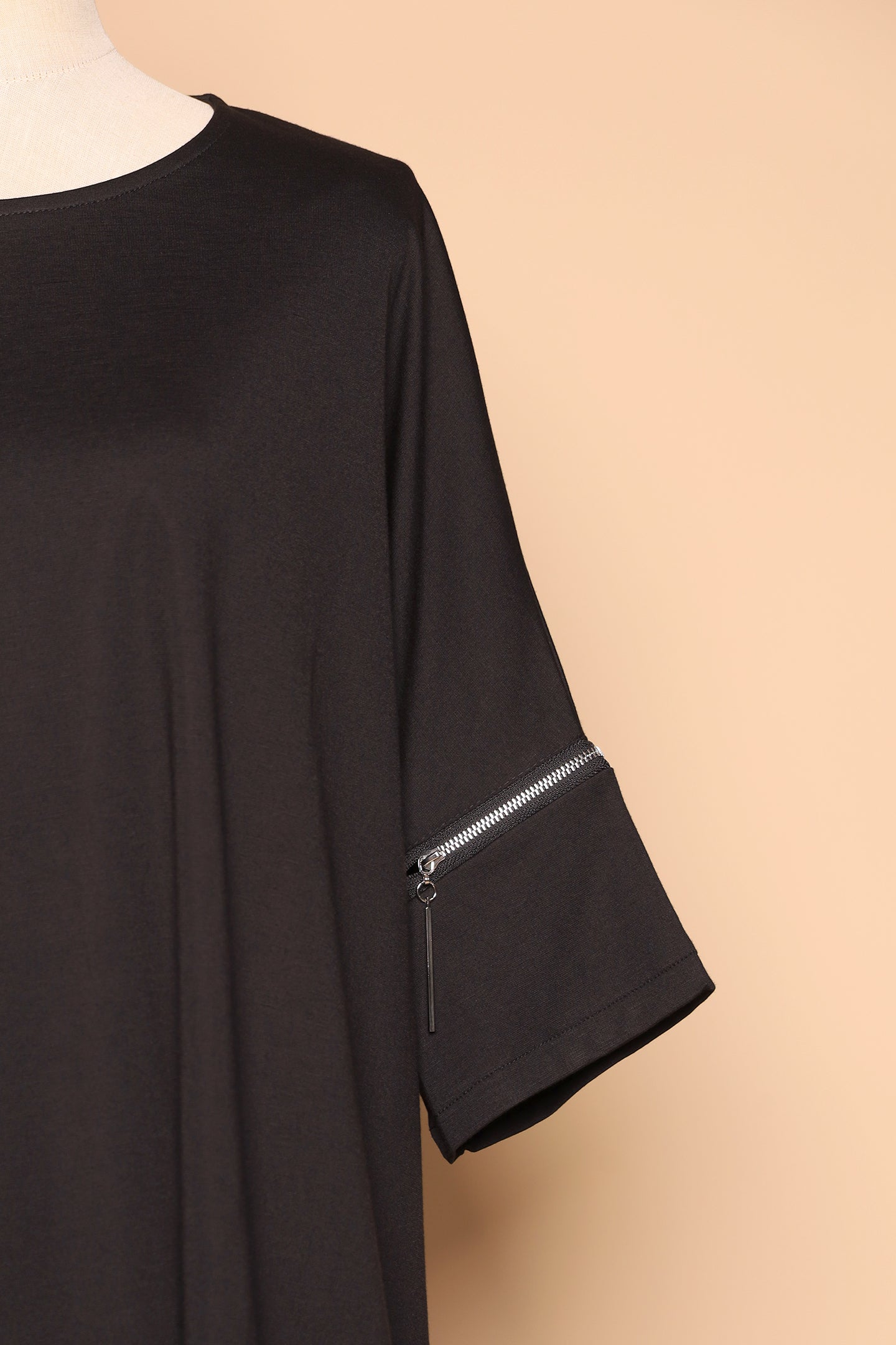 PO - Milako Zipper Top
