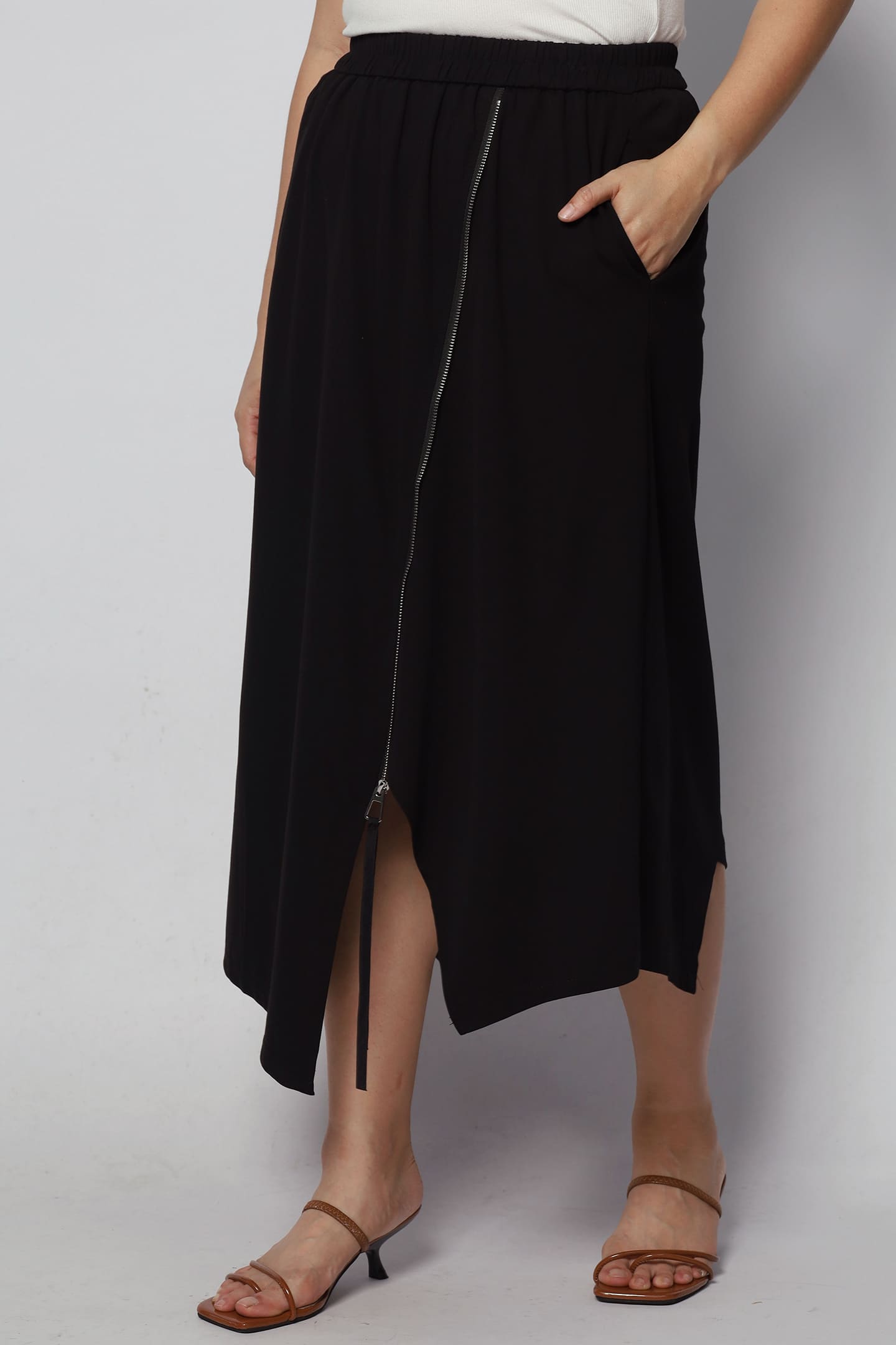 PO - Marie Skirt in Black
