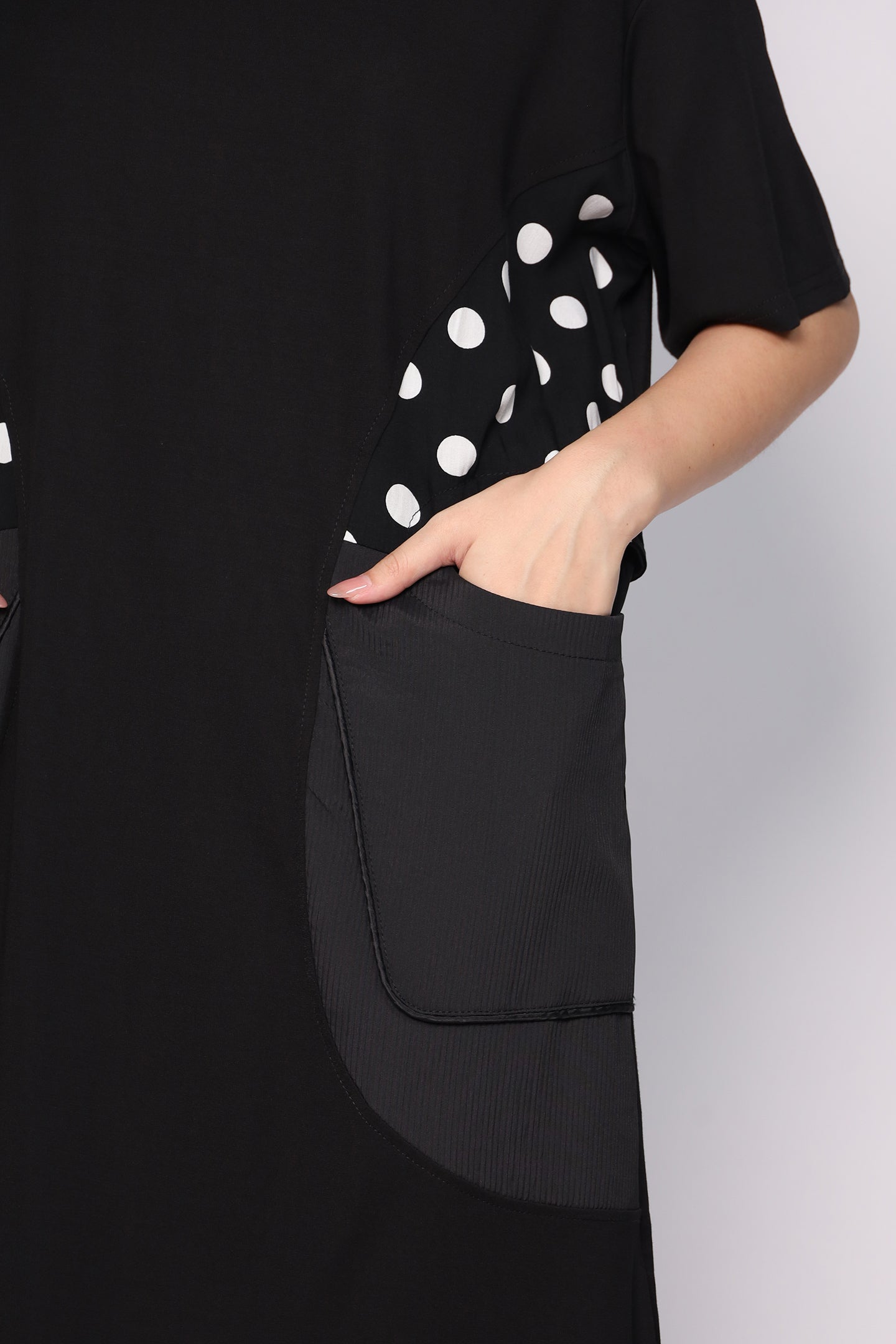 Norish Polkadot Dress in Black