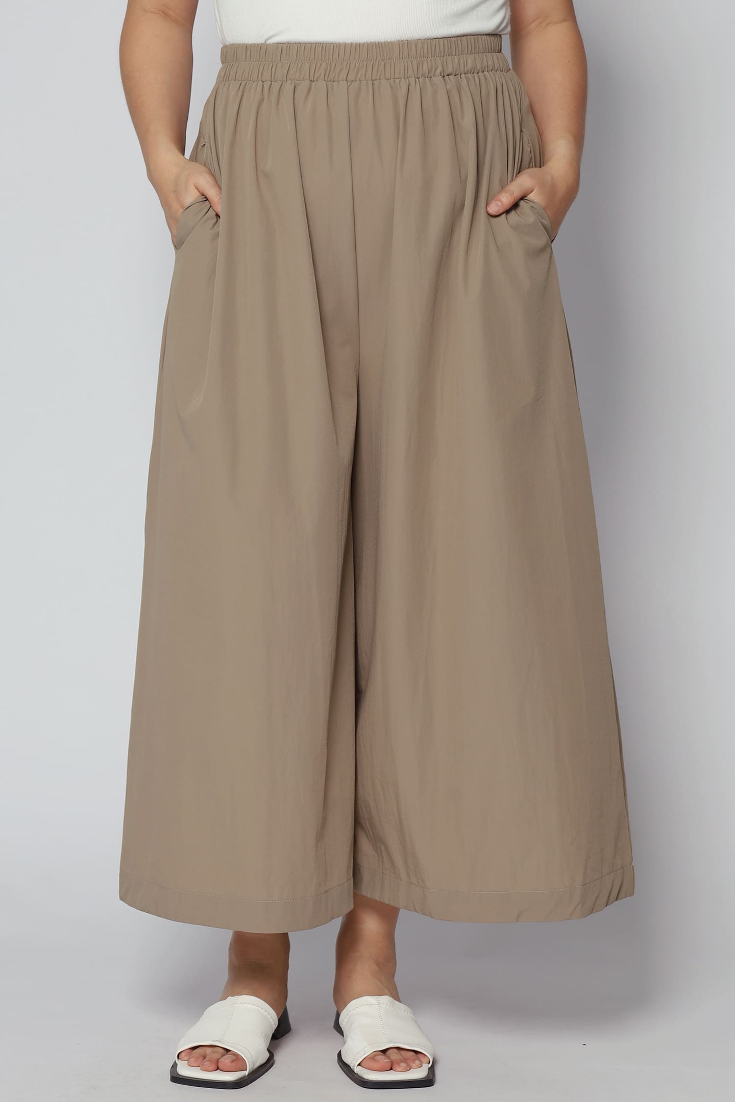 Nellie Culottes in Khaki