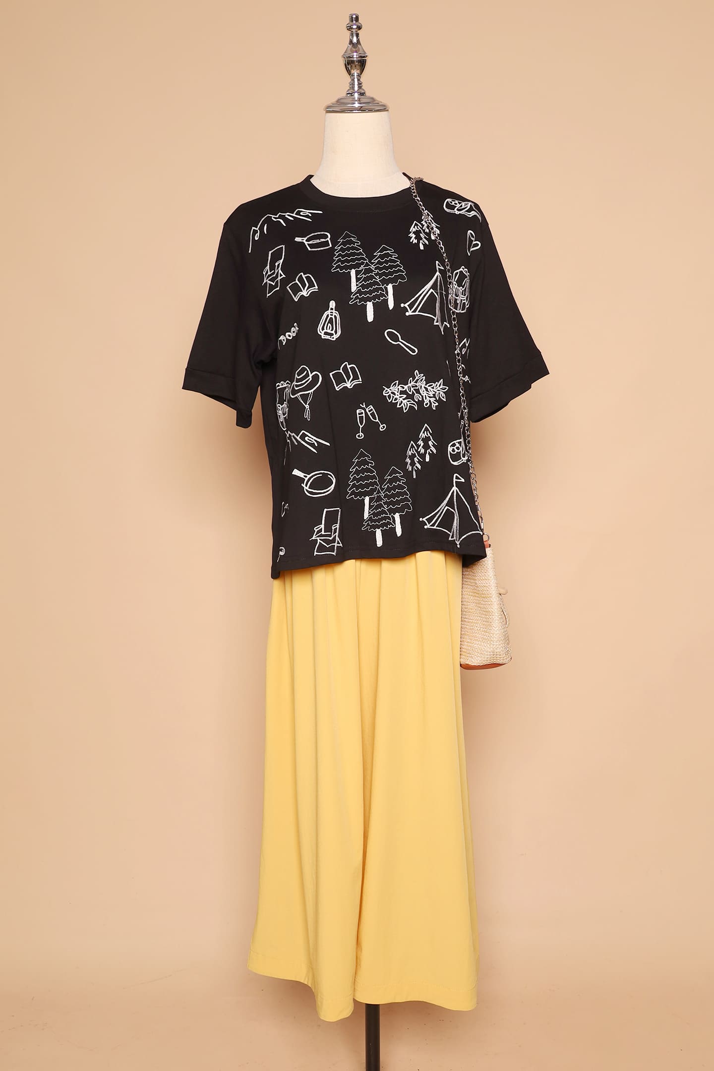 PO - Picnic at the Park Embroidered Top