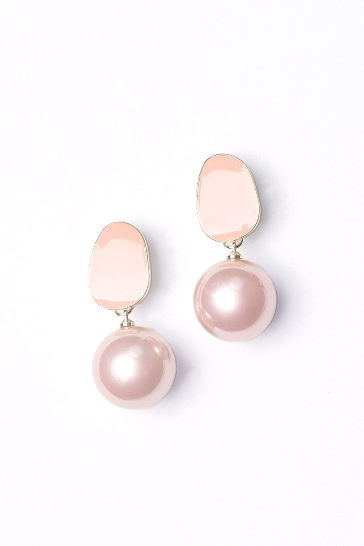 Pink Pearl Dangling Earrings