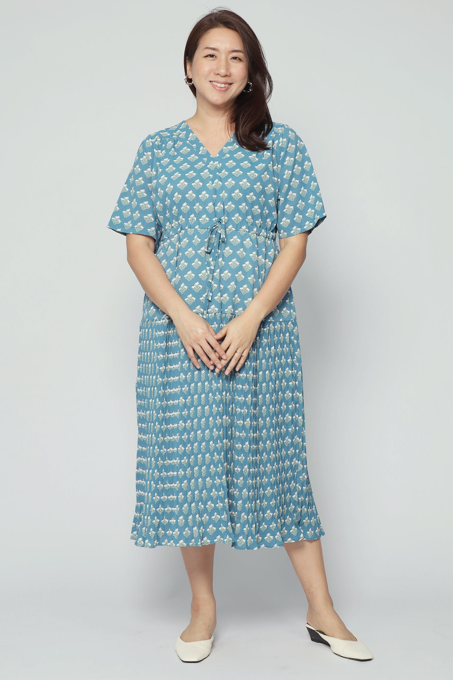 Backorders Ramie Dress in Blue Floral