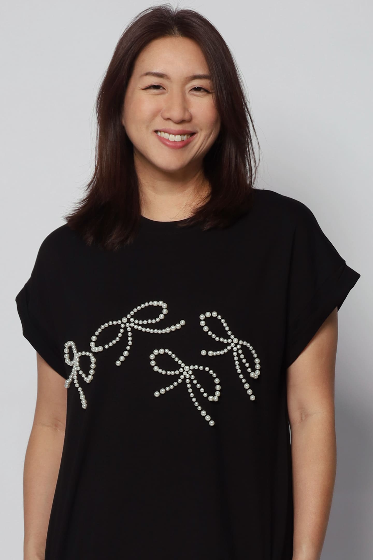 Ribbon Pearl Dress in Black