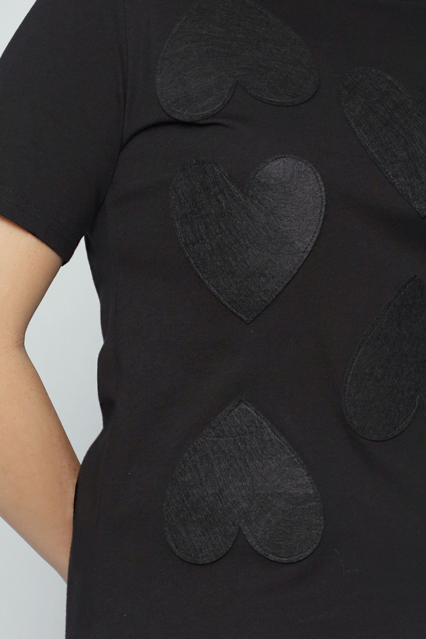 Saranghae Hearts Top in Black