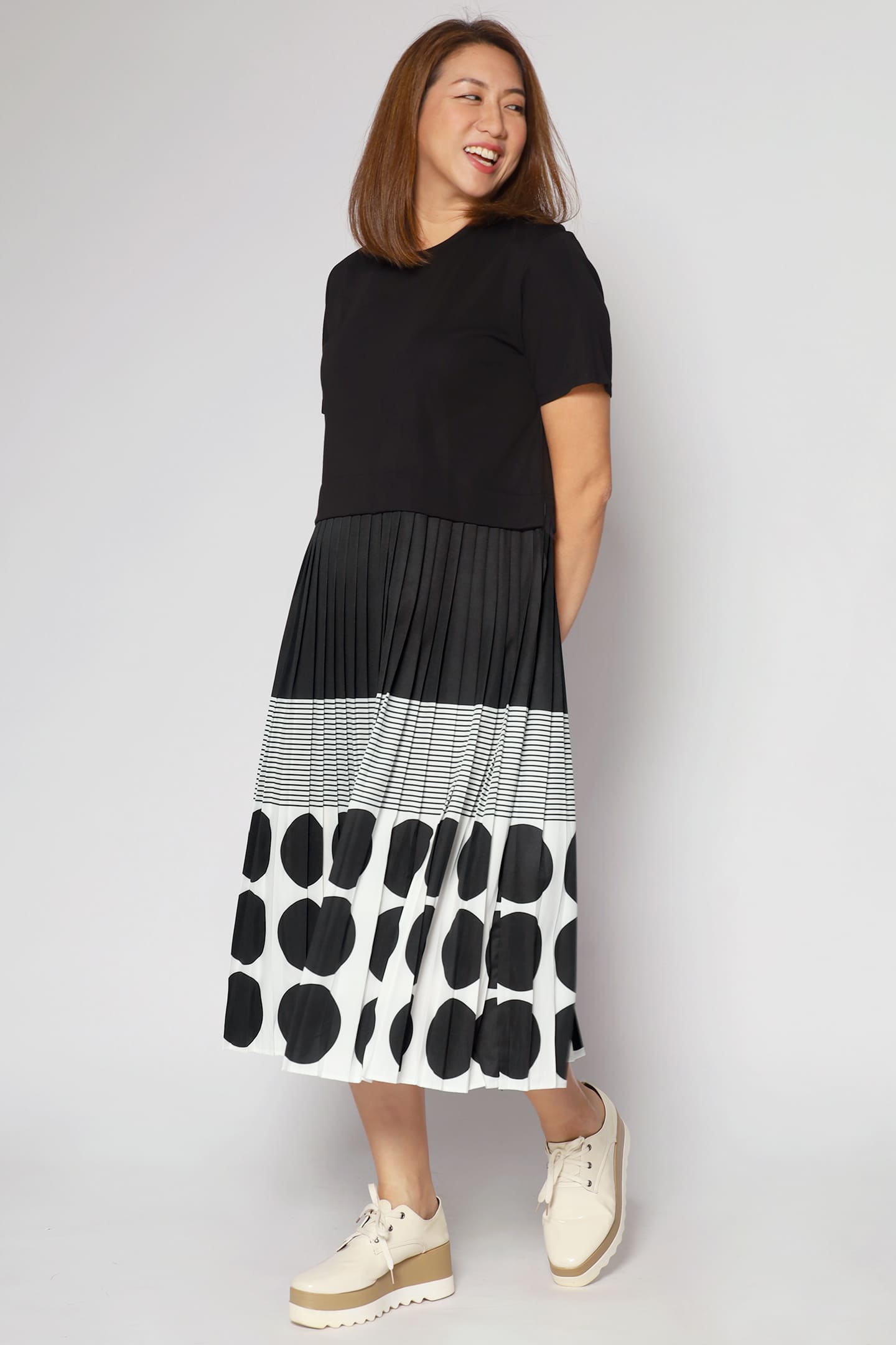 Sherrie Pleated Dress in Black