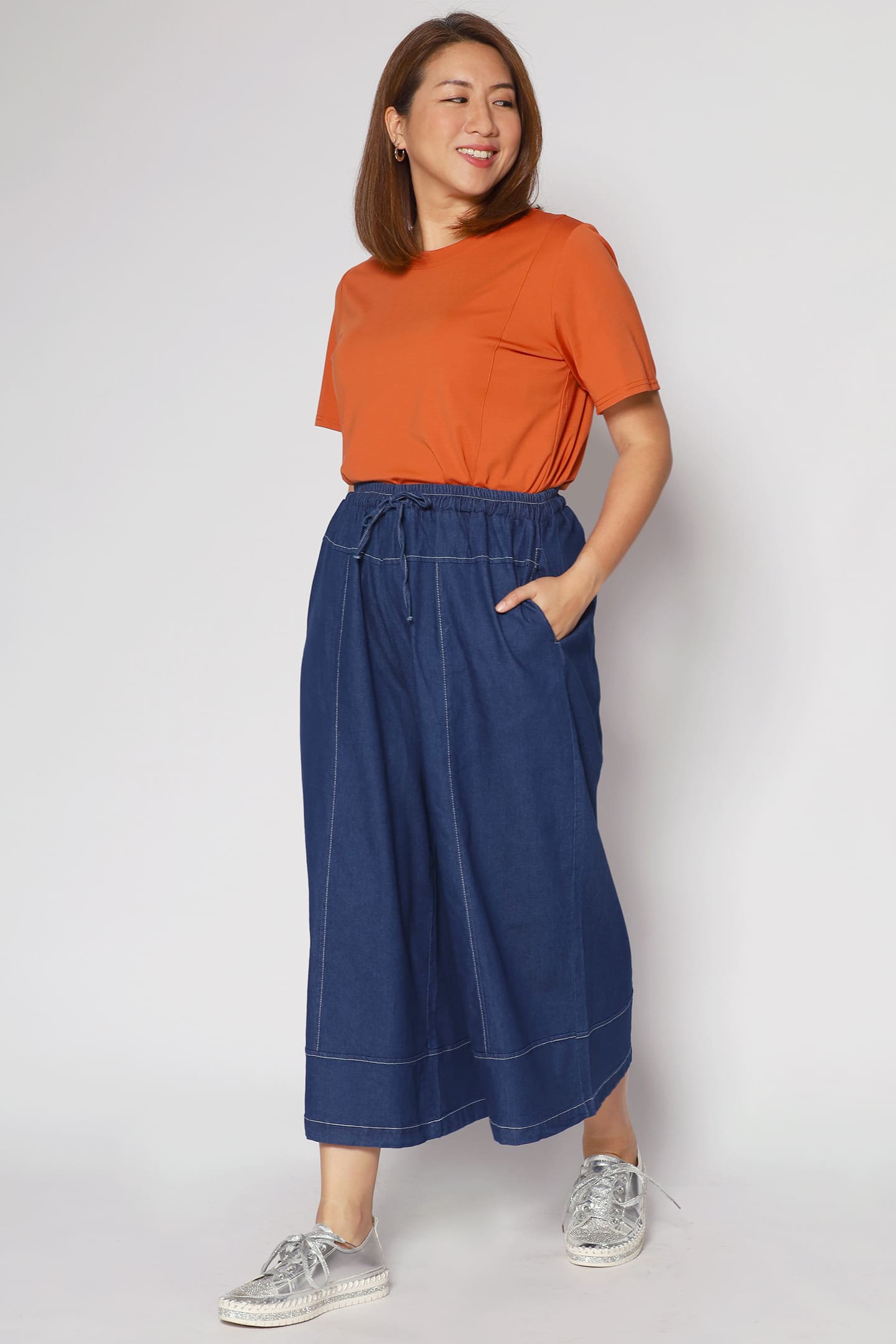 Shy Culottes in Dark Denim