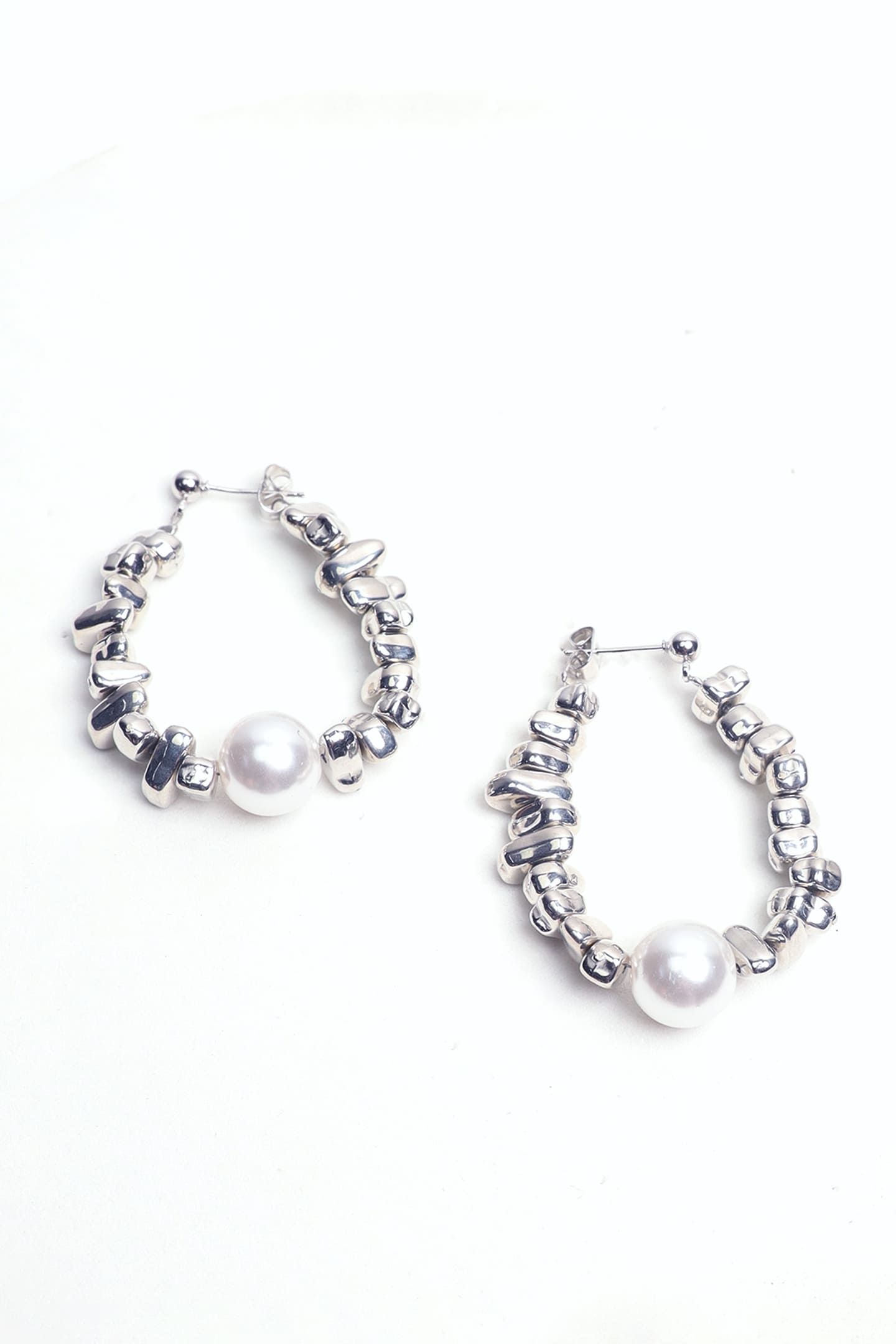 Silver Pearl Hoop Earring