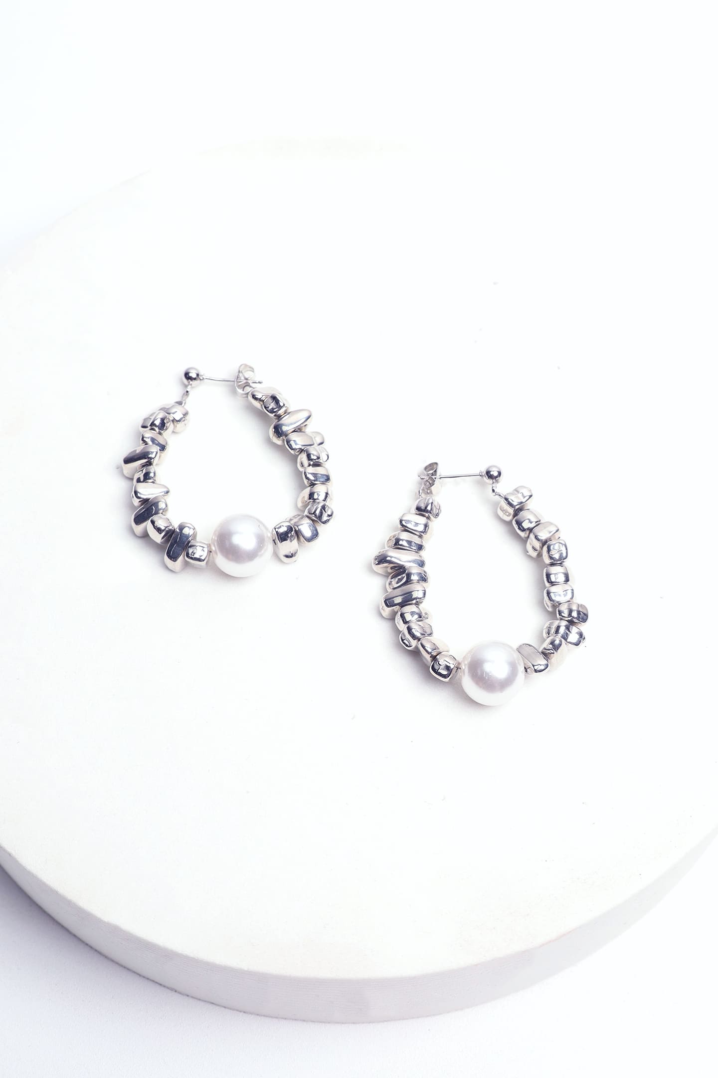 Silver Pearl Hoop Earring