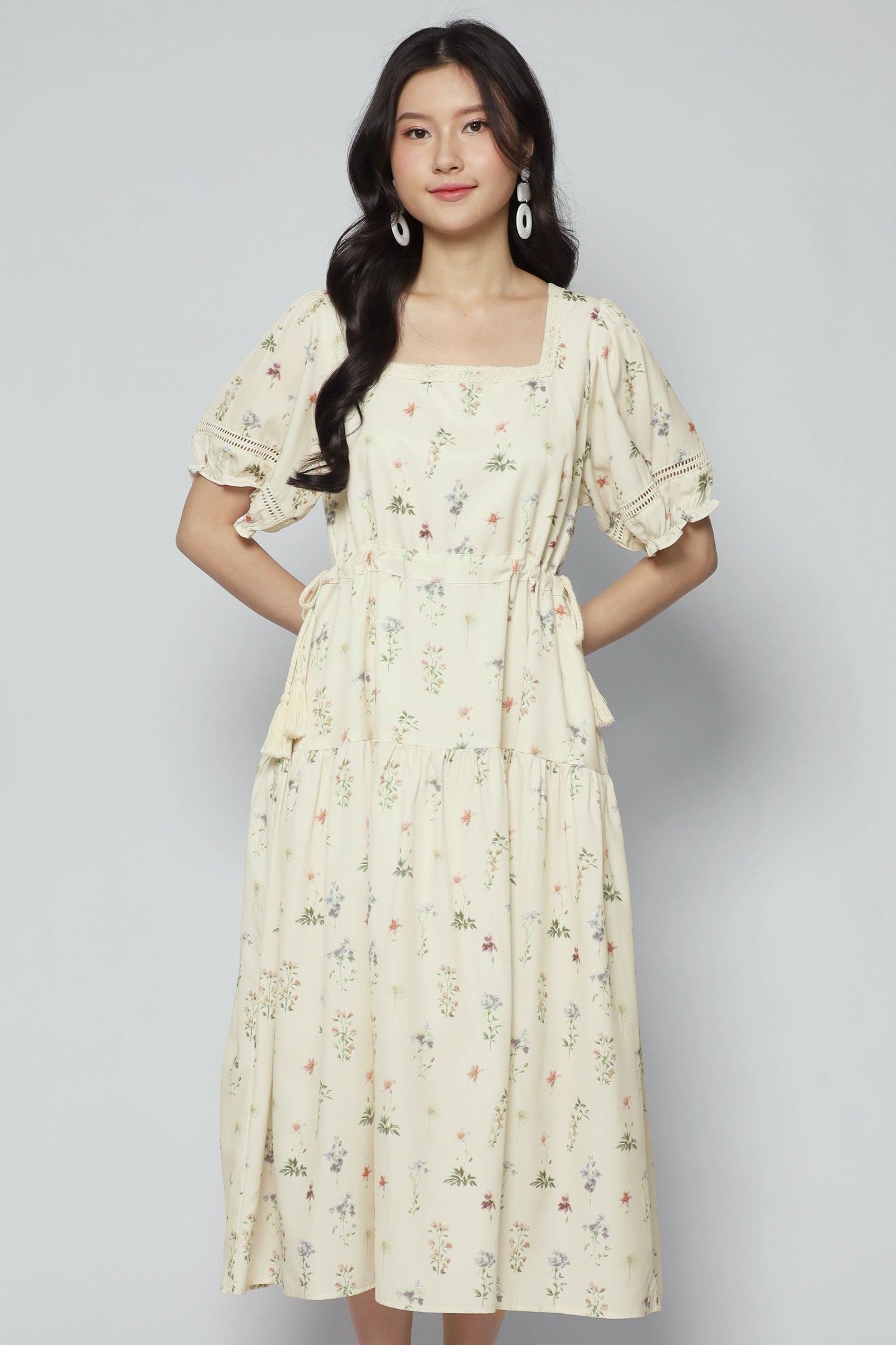 Victoria Dress in Floral Field