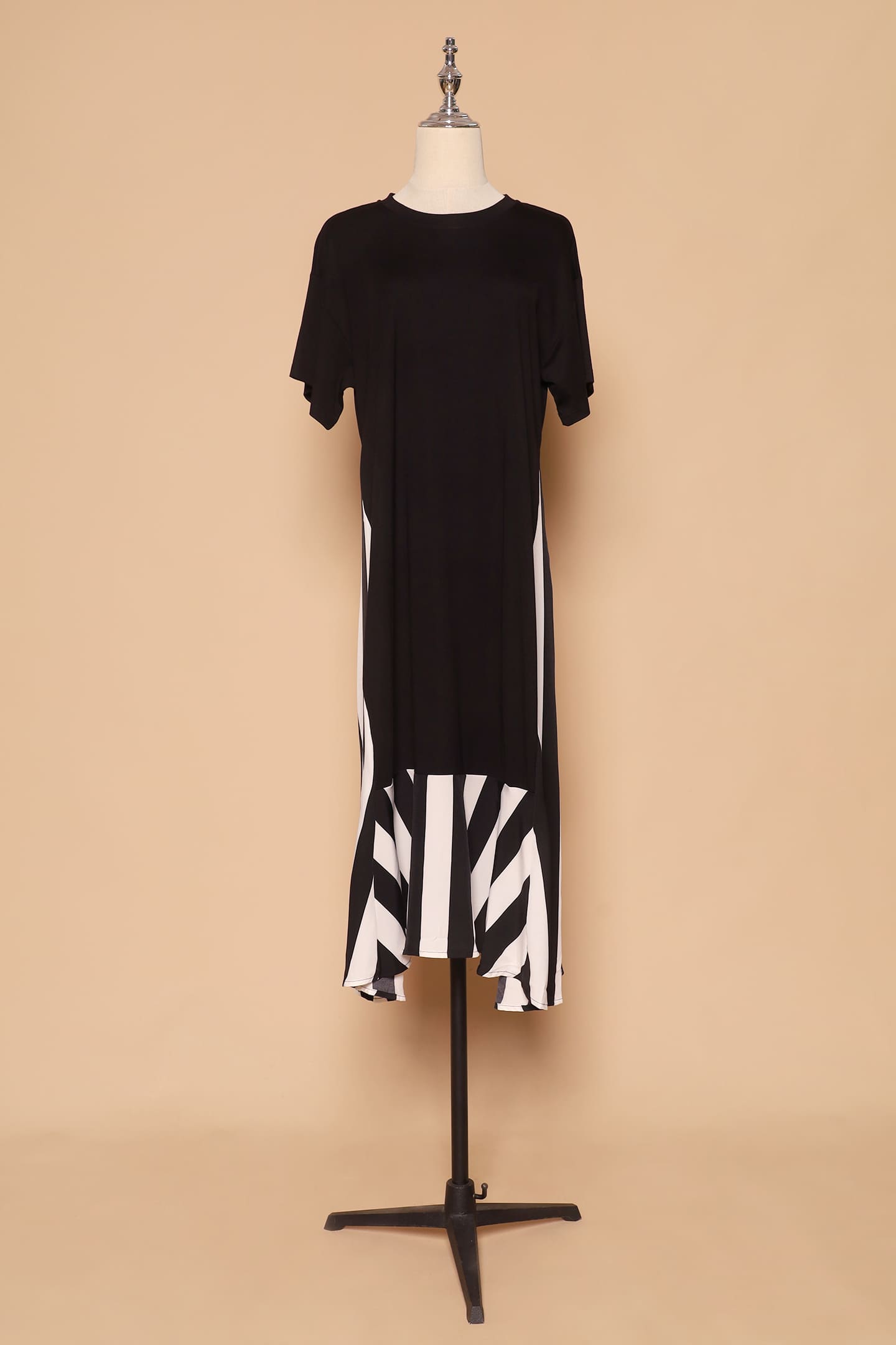 PO - Wendy Stripes Dress in Black