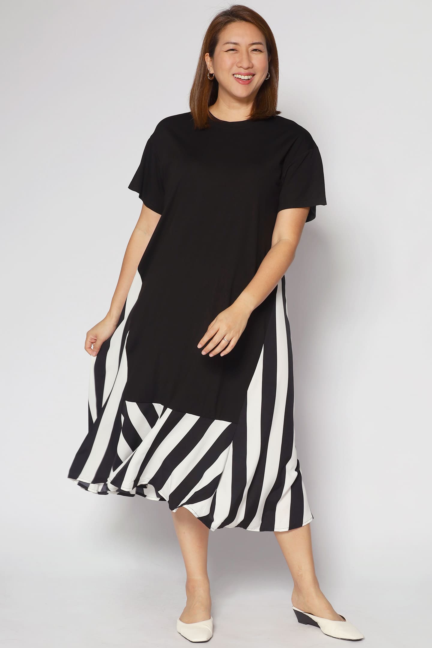 Backorders Wendy Stripes Dress in Black