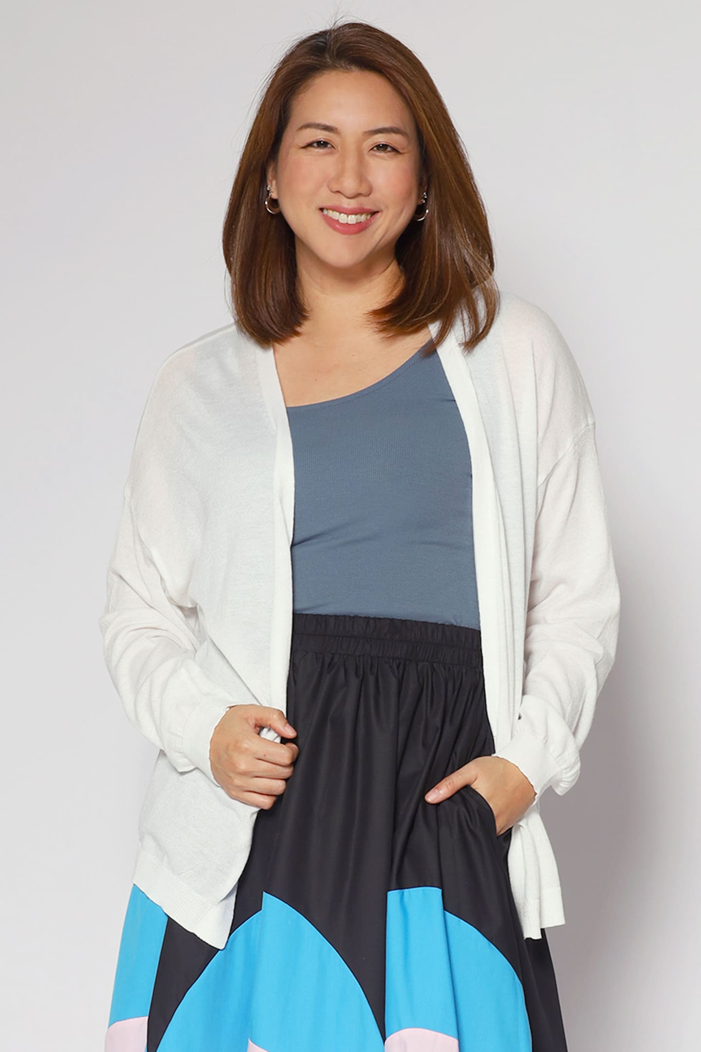 Yenti Cardigan in White