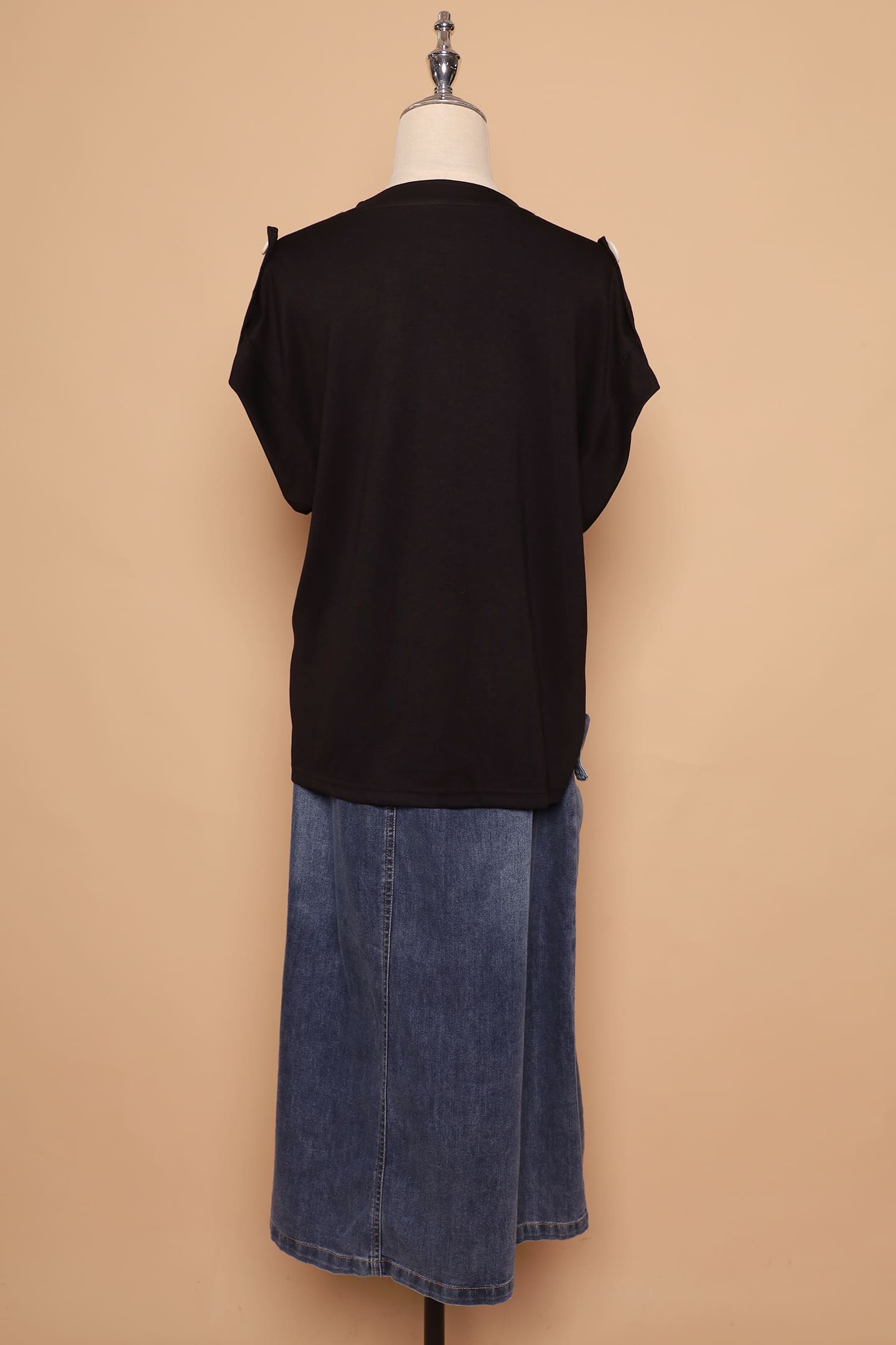 PO - Zoanne Button Shoulder Top in Black