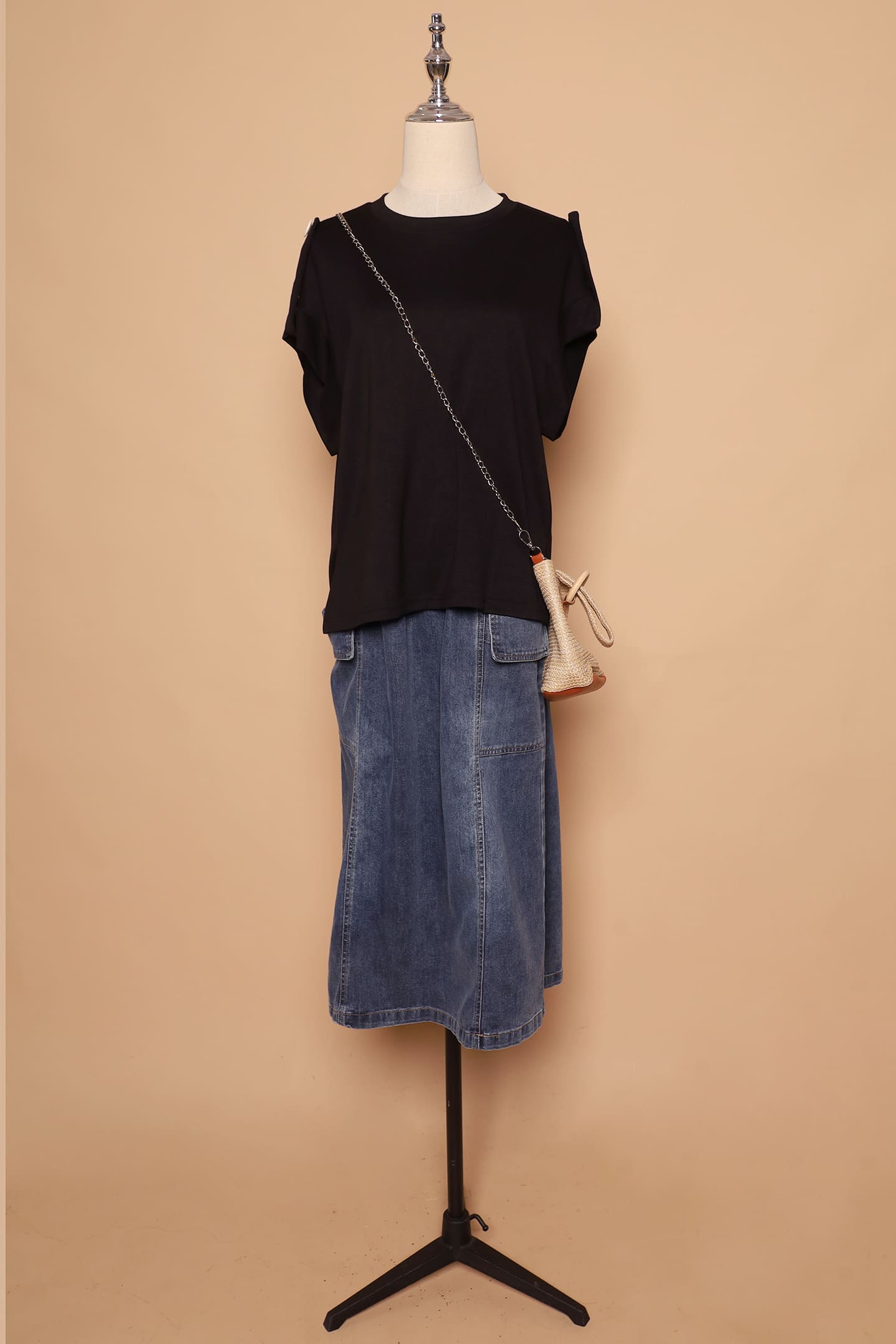 PO - Zoanne Button Shoulder Top in Black