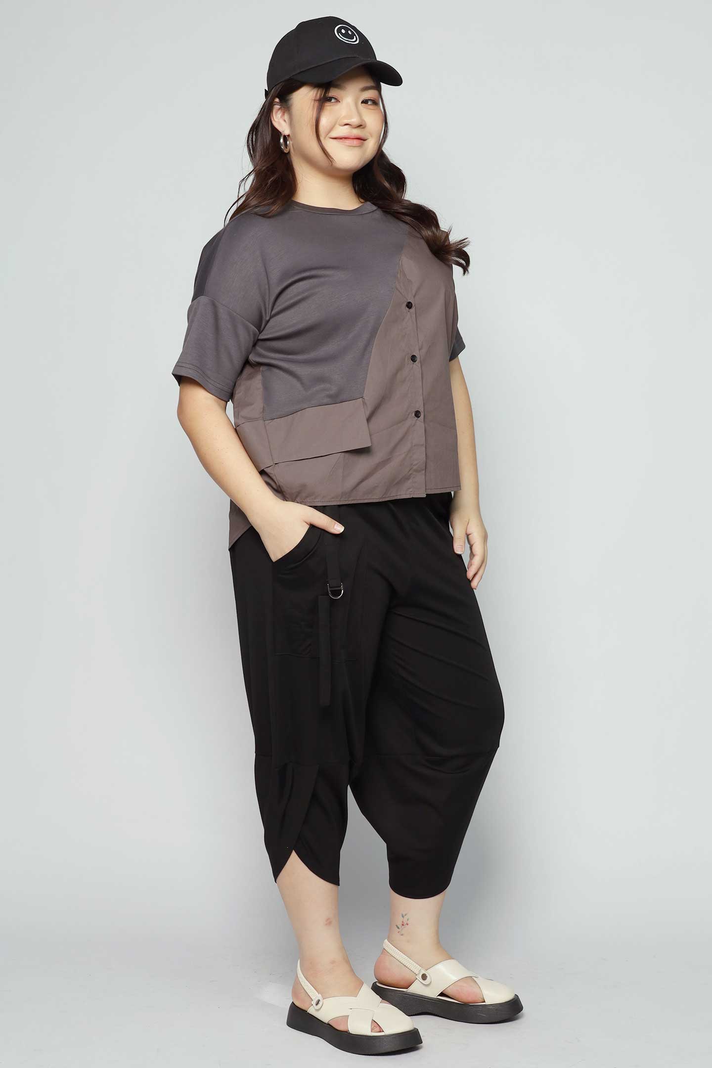Aeris Pants in Black