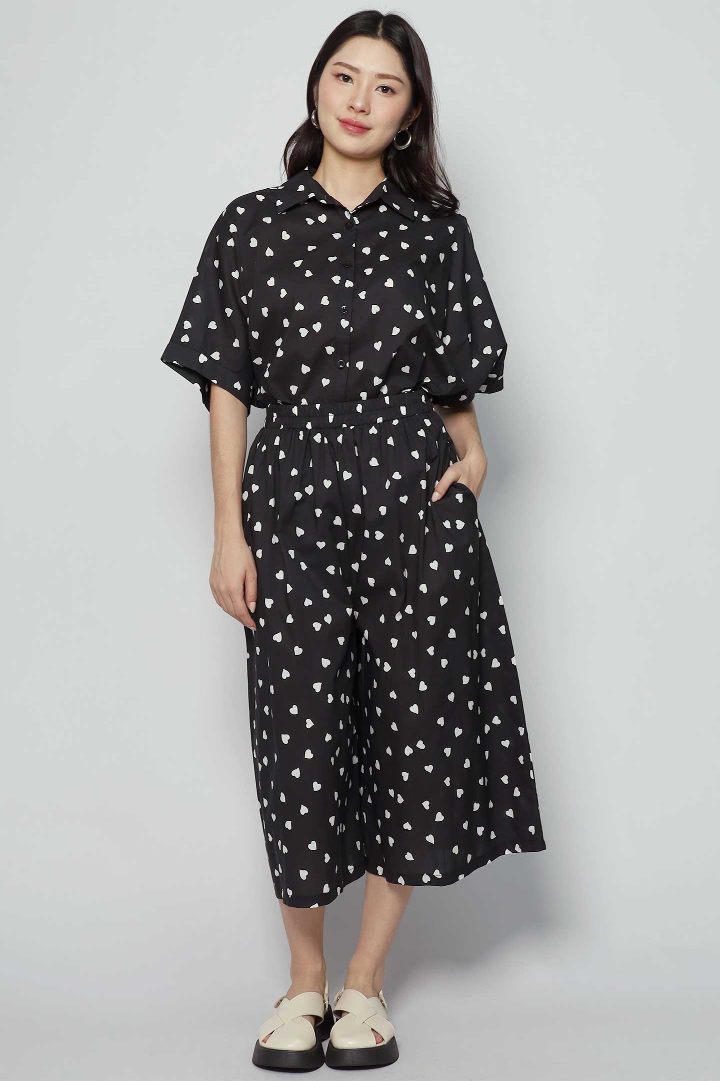 Aishiteru Hearts Printed Pants