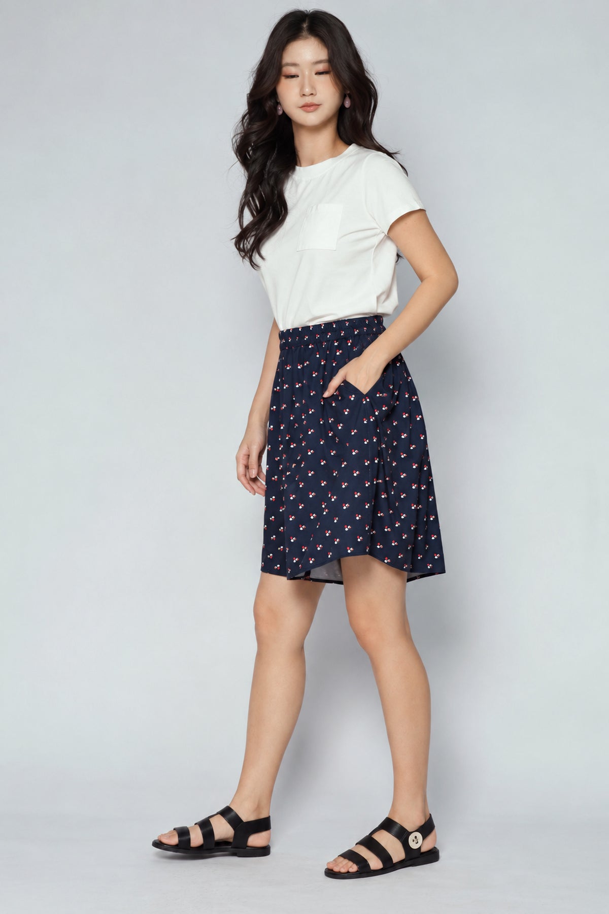 Ari Shorts in Trio Heart