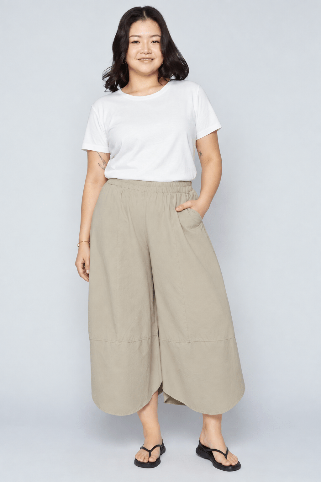 Ash Pants in Khaki