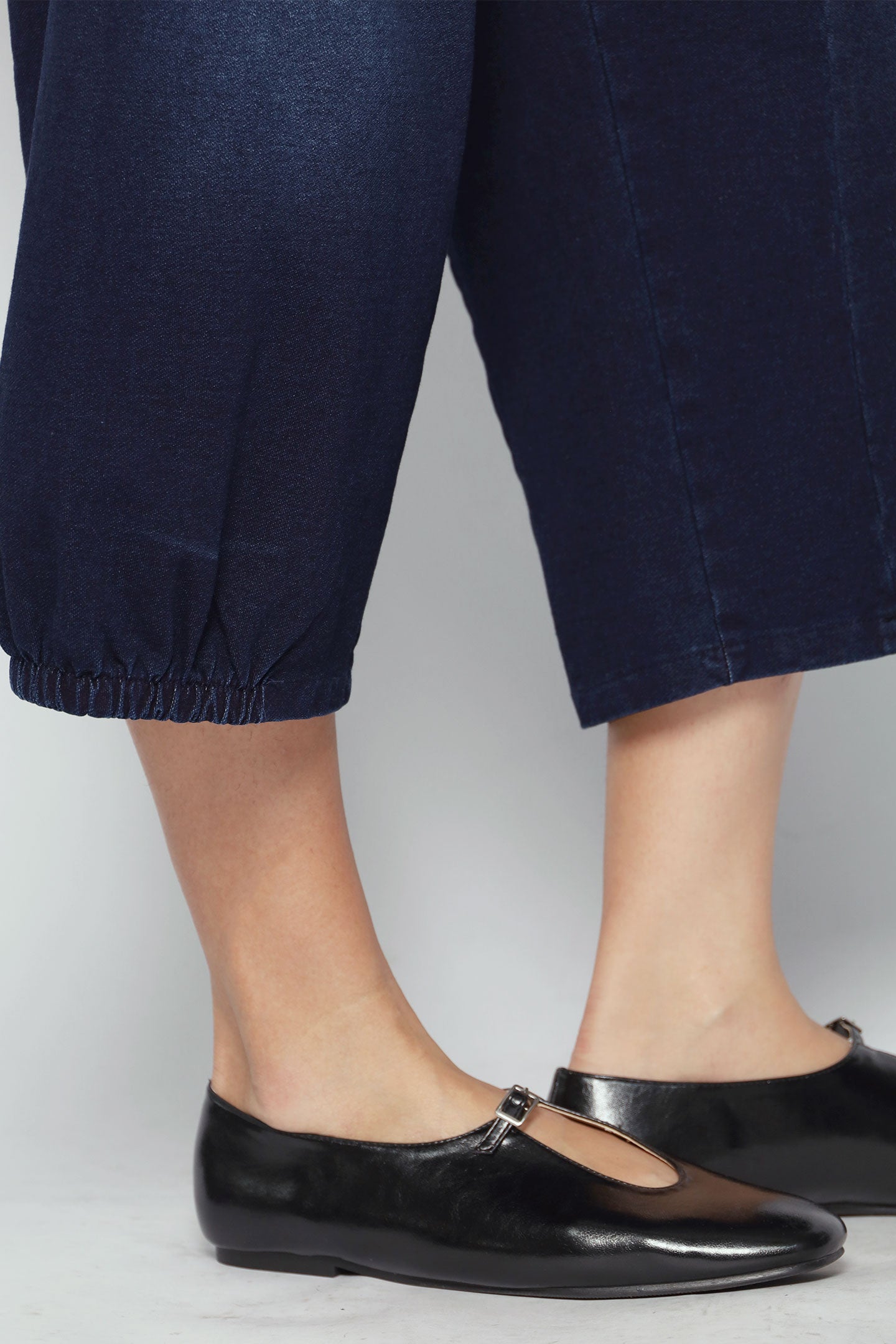 Backorders Bei Pants in Blue Denim