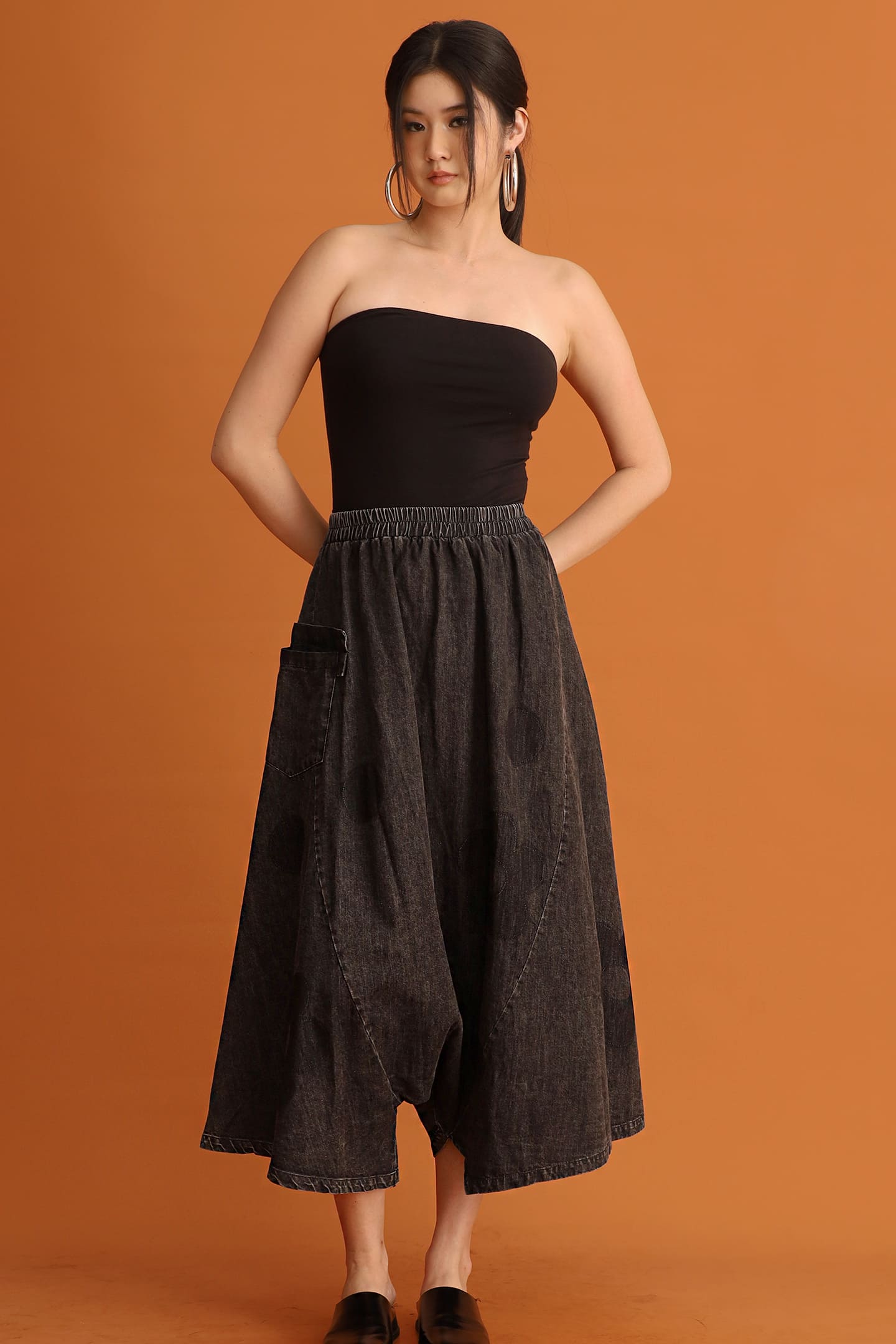 CHOSEN - Denim Bloom Pants in Black