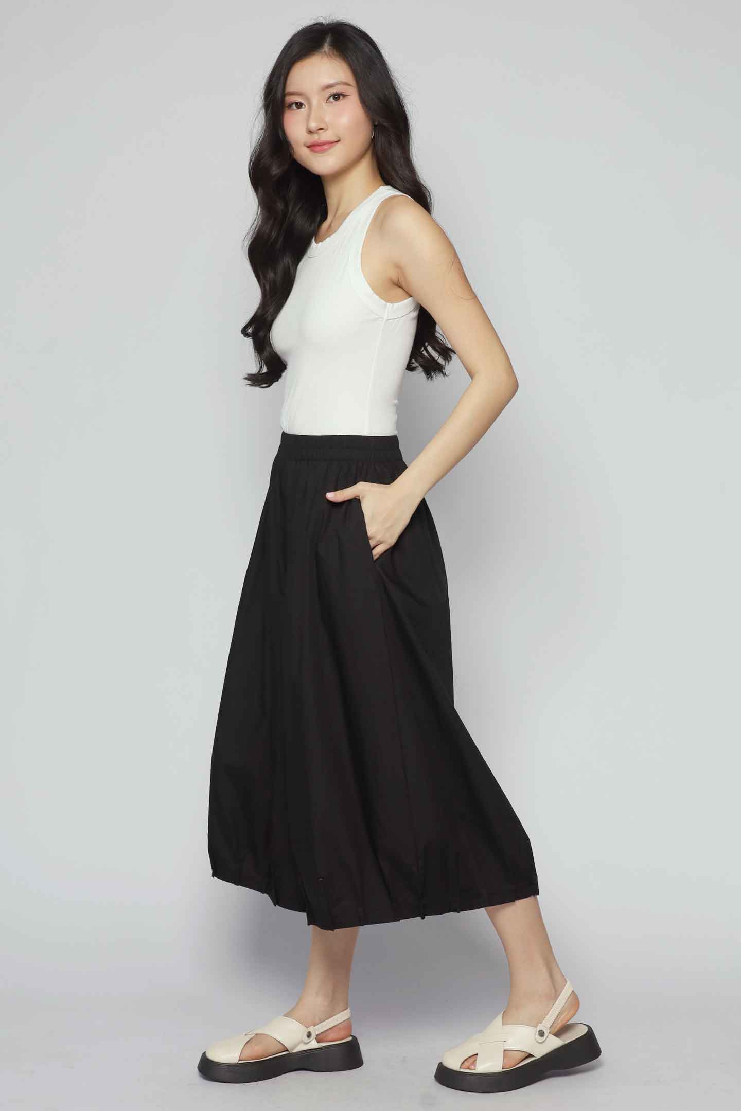 Backorders Blythe Pants in Black