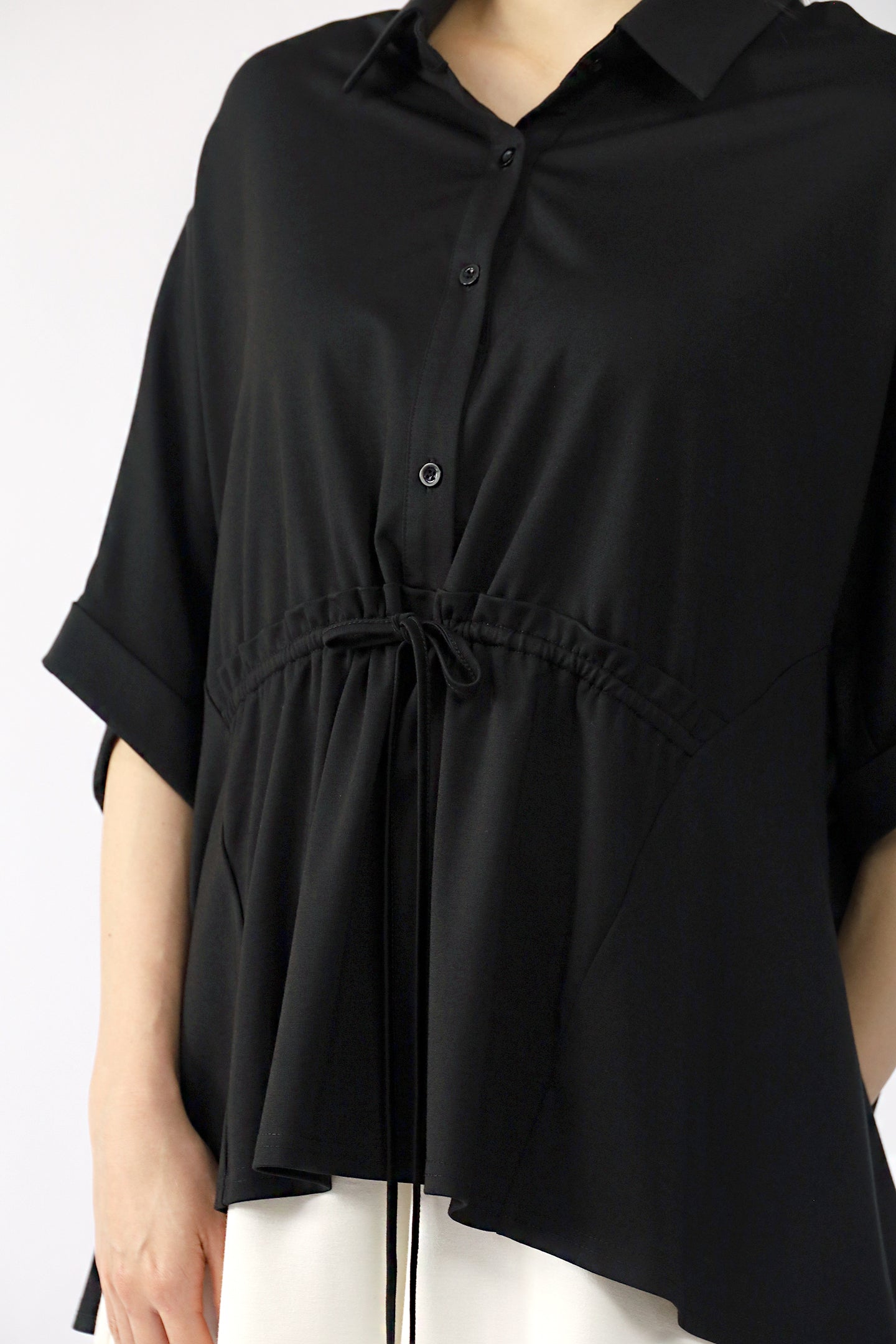 TENCEL - Brie Top in Black