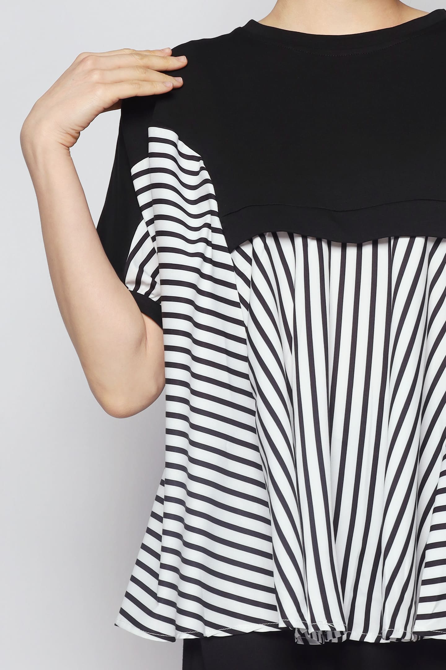 Brielle Top in Black Stripes