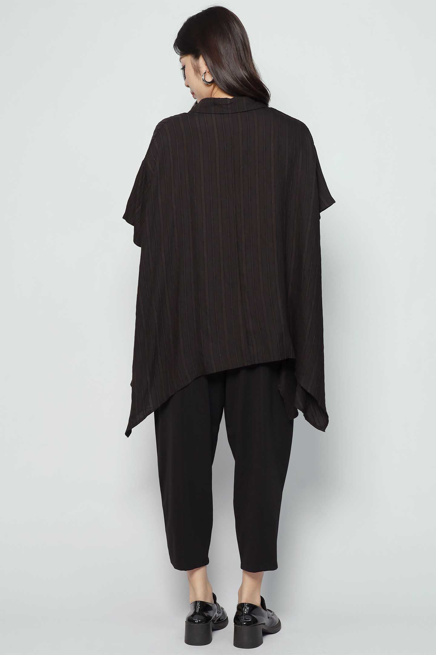 Callie Fishtail Top in Black