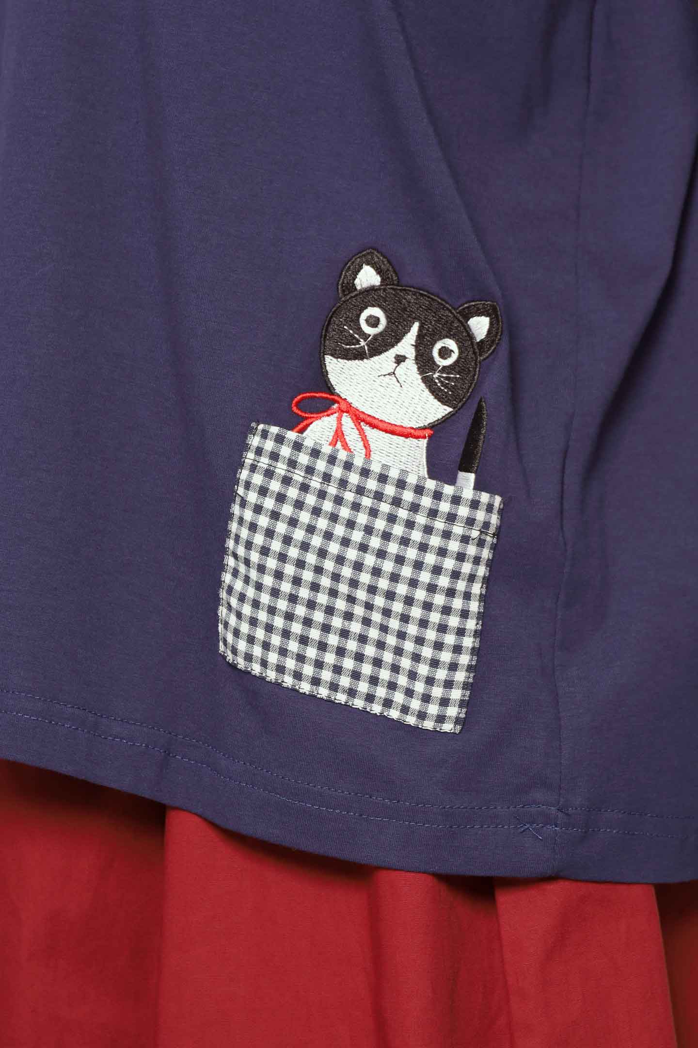 Cat in a Pocket Top