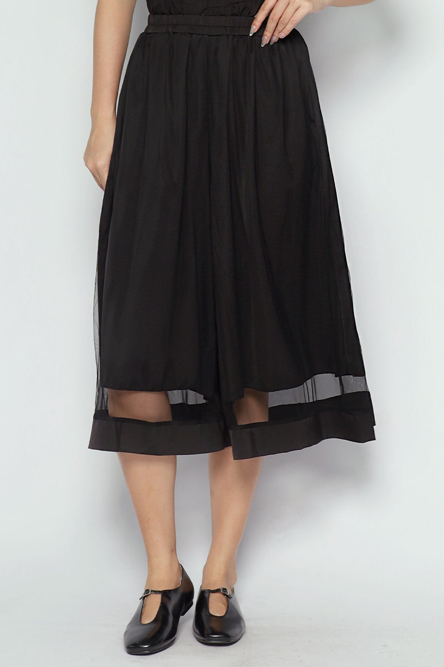 Christine Netted Pants in Black